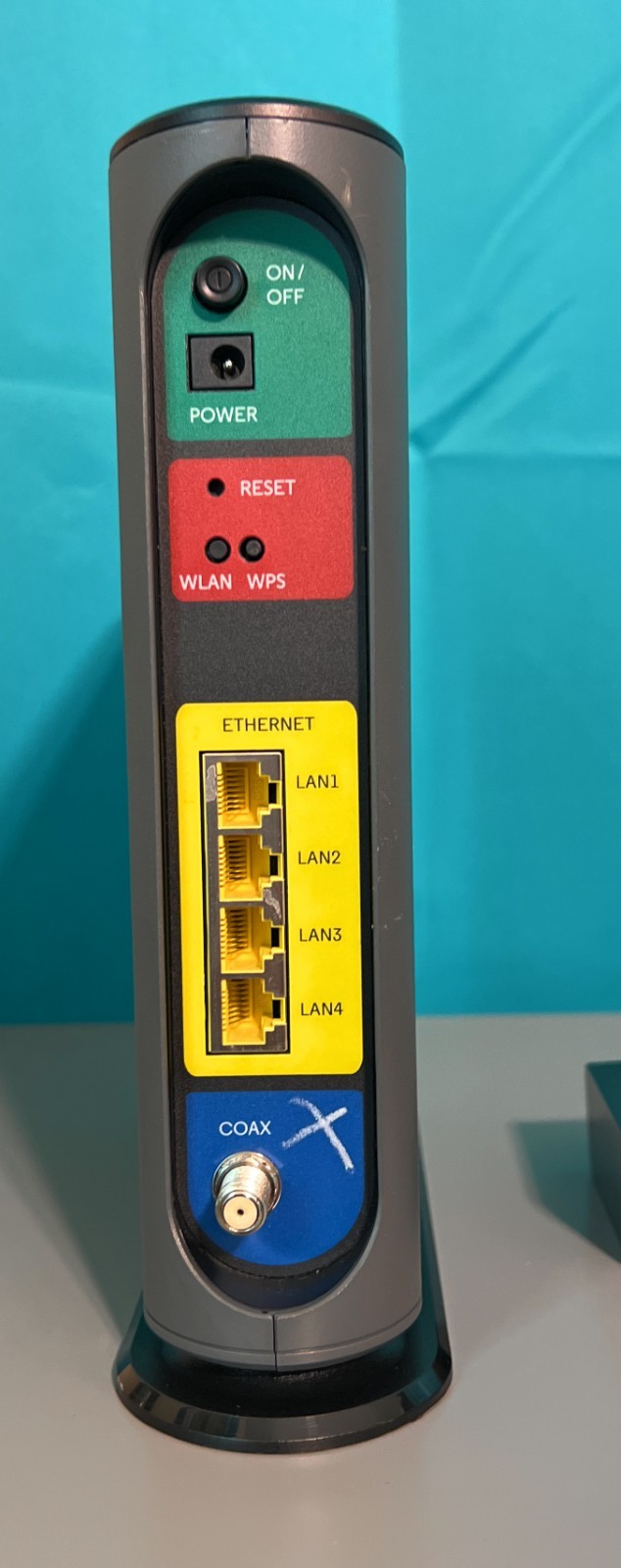 Comcast Xfinity Motorola MG7315 8×4 DOCSIS 3.0 Cable Modem