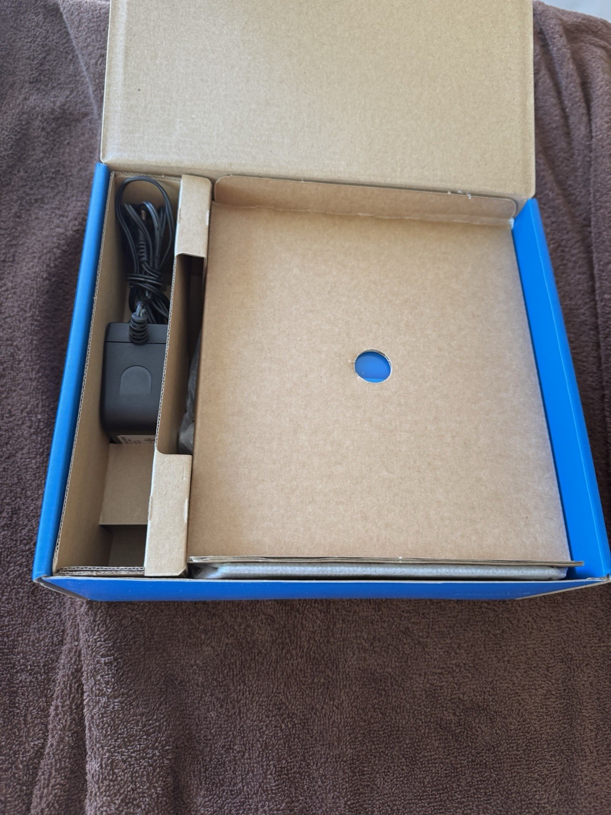 Linksys CM3024 DOCSIS 3.0 Cable Modem 960 Mbps Ethernet Xfinity Cox Charter