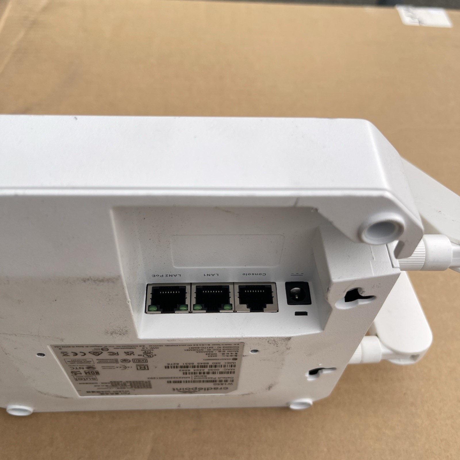 Cradlepoint Technology 5G Wideband Branch Adapter Modem W1850-5GB Router