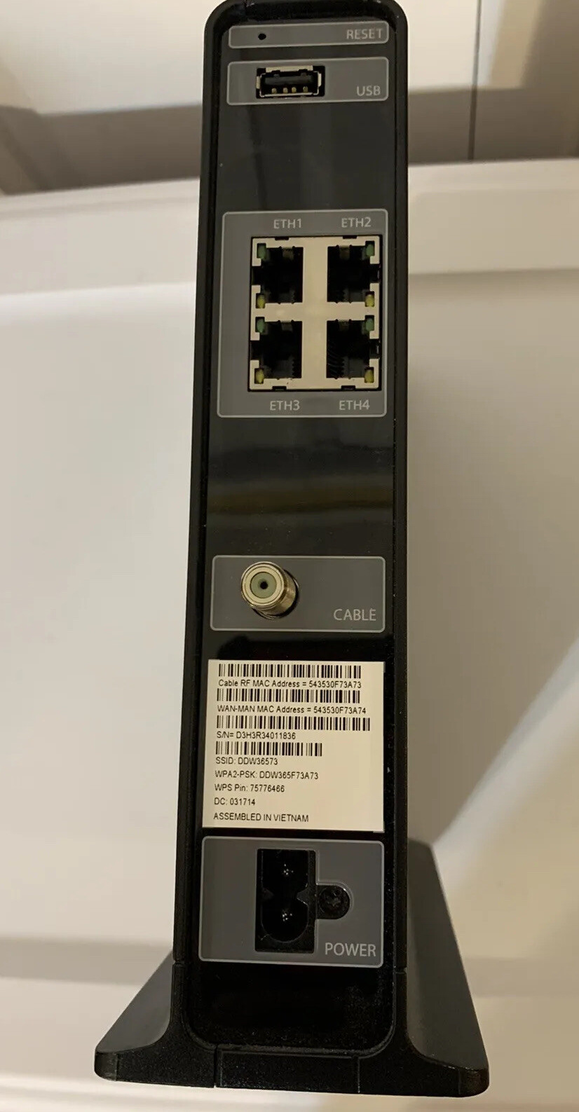 Ubee DDW365 DOCSIS 3.0 Cable Modem 8×4 Wireless Router Gateway WiFi 802.11n