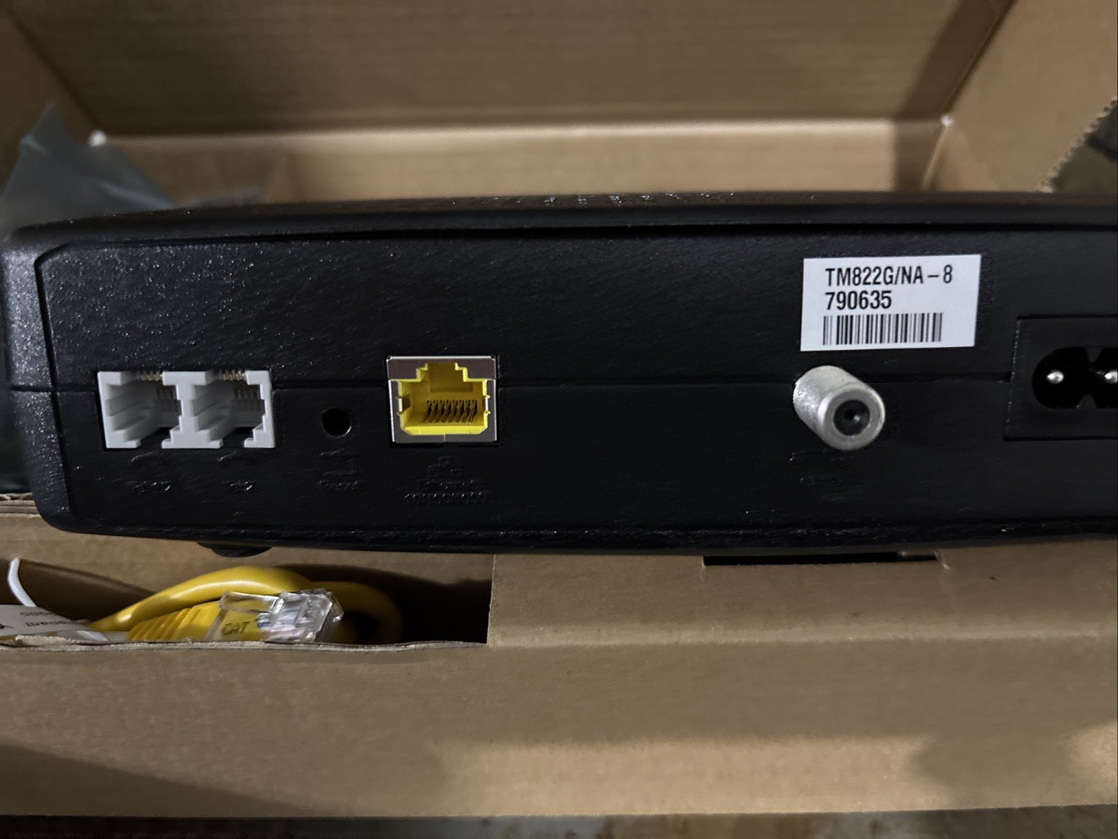 New Arris TM822G Touchstone Telephony Modem D 3.0 TM822G/NA-8 790635 battery p/s