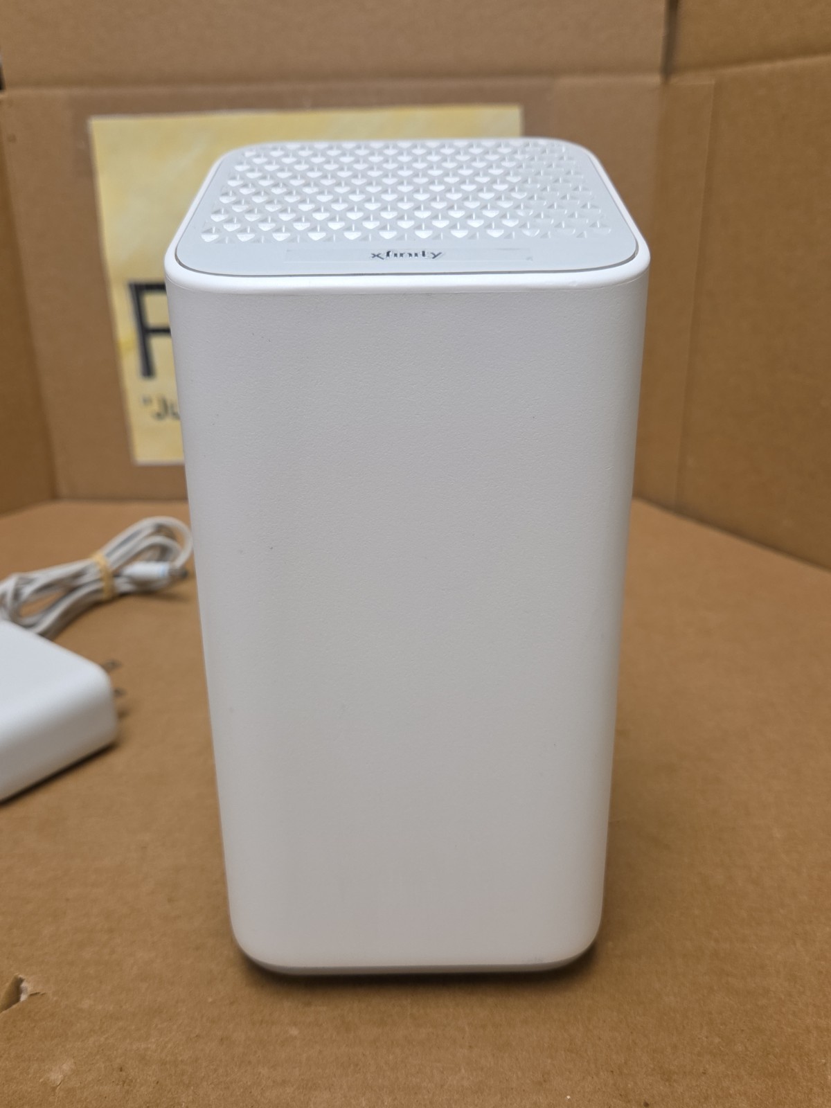 Xfinity XB7-CM Home WiFi Router Modem White & Original Power Cord TG02DCW4482CT