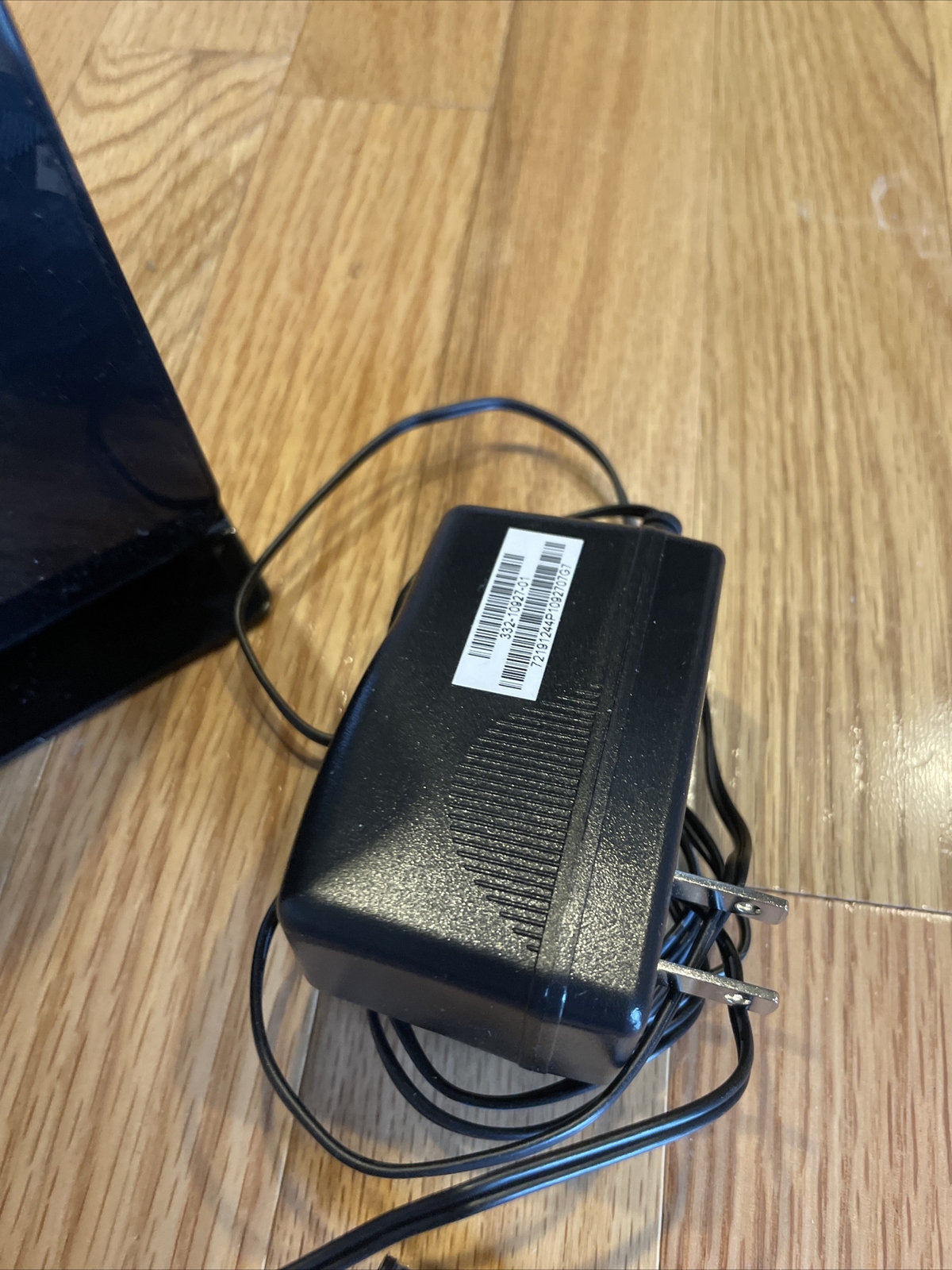 NETGEAR CM500V Cable Modem DOCSIS 3.0 Voice for Optimum, Xfinity, Cox, Spectrum