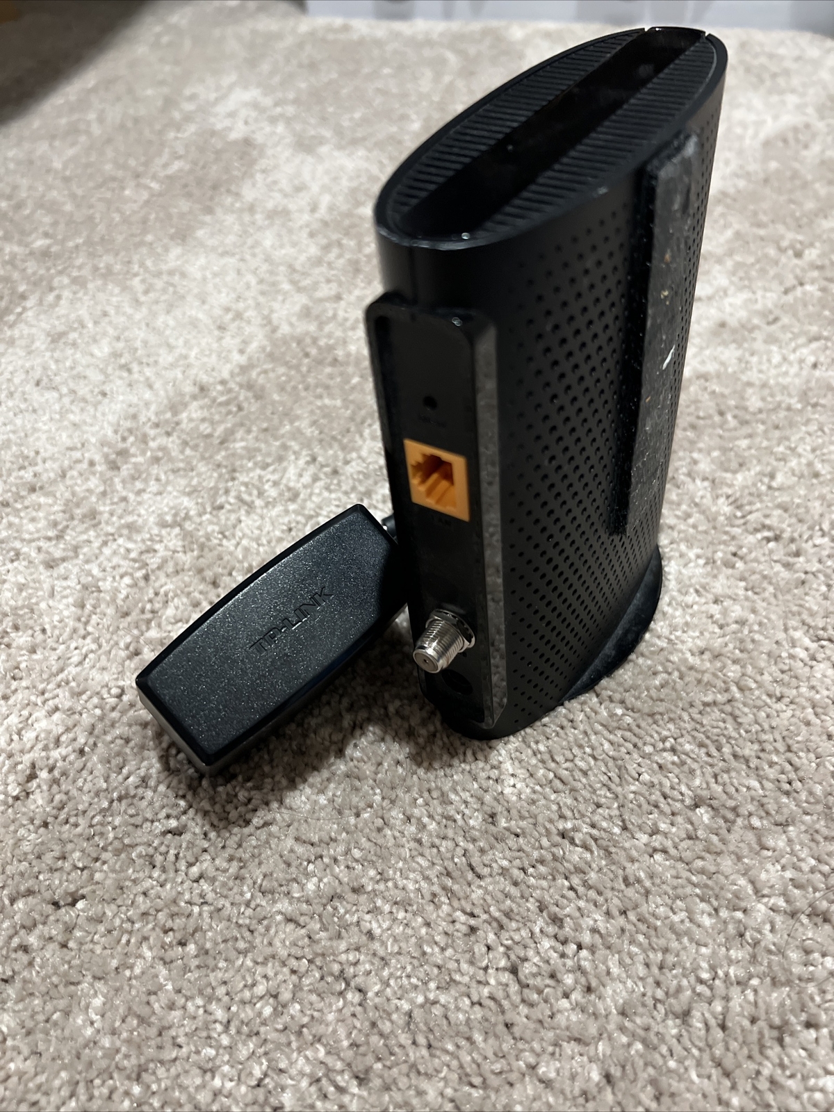 TP Link TC 7610 Docsis 3.0 Cable Modem – XFinity / Comcast / Time Warner
