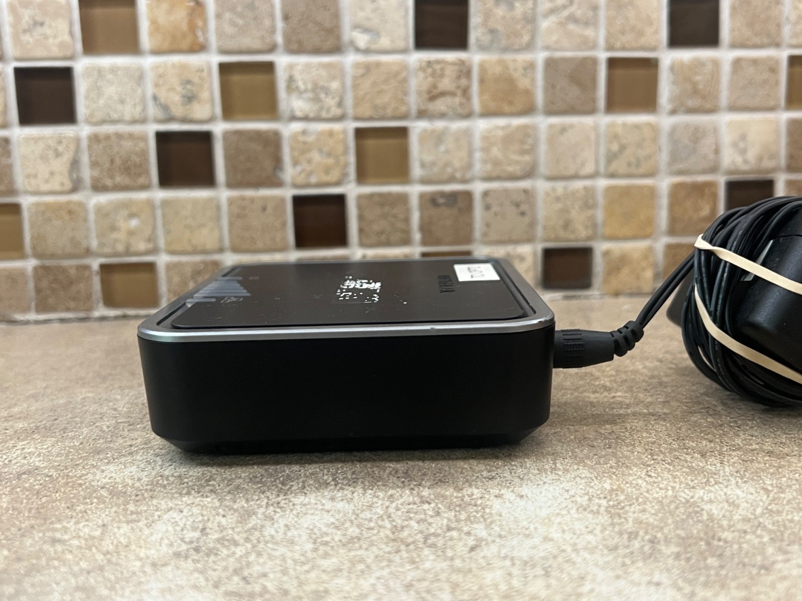 Netgear LB1120 4G LTE Broadband Modem 150Mbps Ethernet Network Device