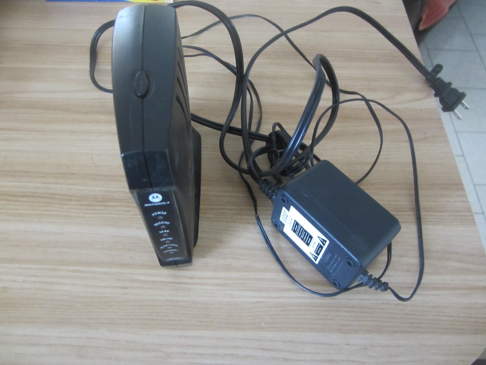 Motorola SURFboard SB5120 (505788-006-00) 38.91 Mbps Cable Modem