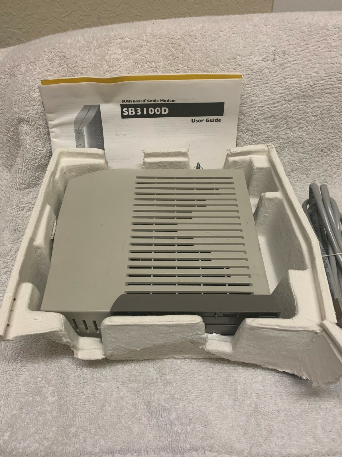 Motorola Surfboard SB4100 Cable Modem 38 MBPS
