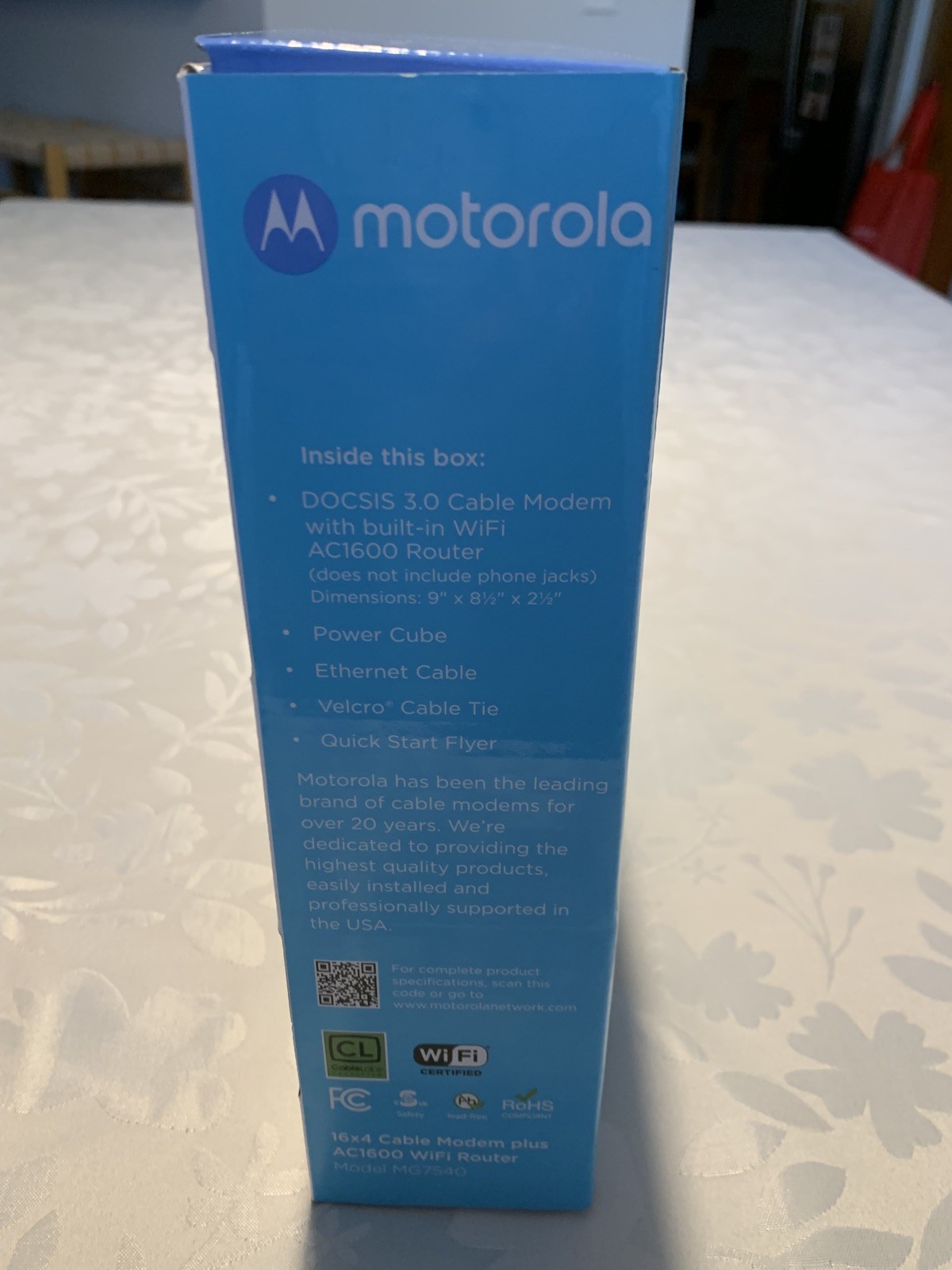 Motorola MG7540 16×4 Cable Modem Plus AC1600 Dual Band Wi-Fi Router with DFS