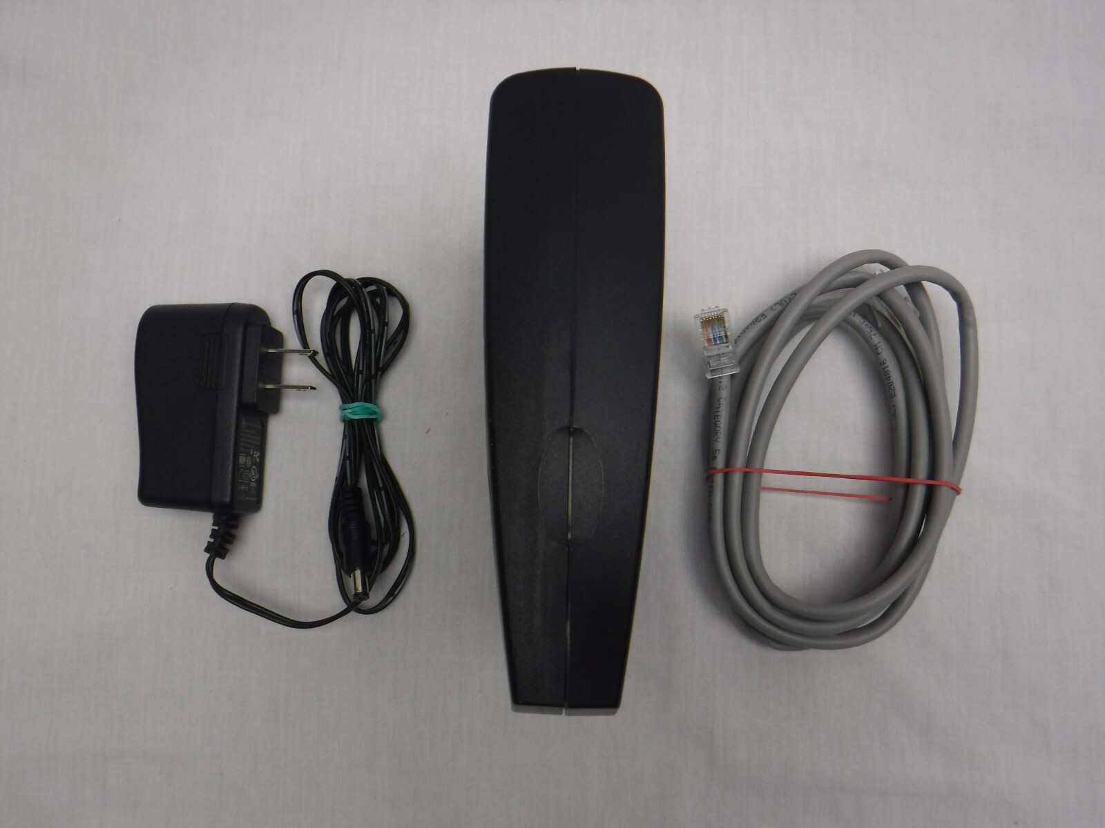Motorola SURFboard SB5101U Cable Modem With Power and Ethernet Cords