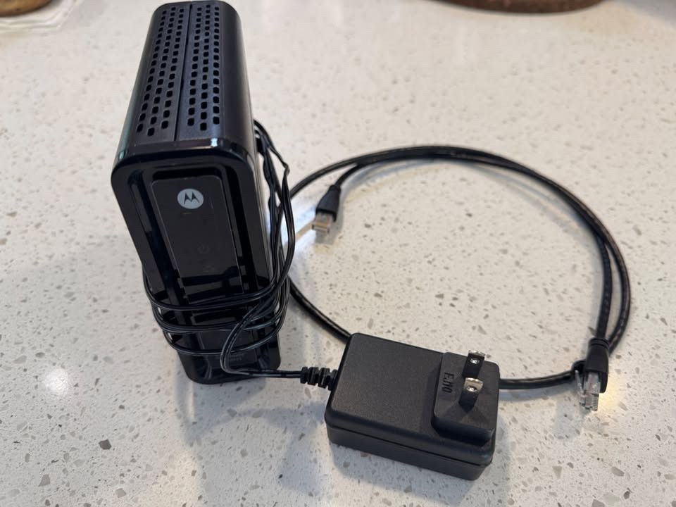 DOCSIS 3.0 cable modem