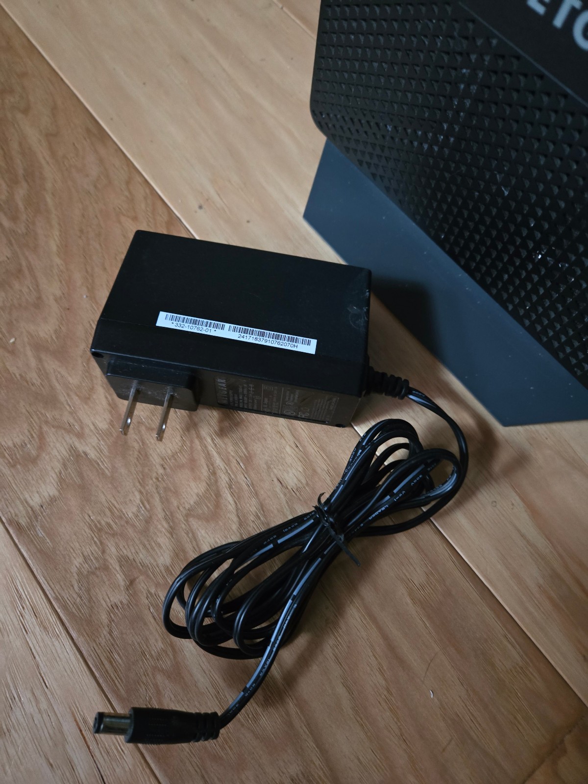 Netgear Nighthawk AC1900 WiFi Cable Modem Router C6900