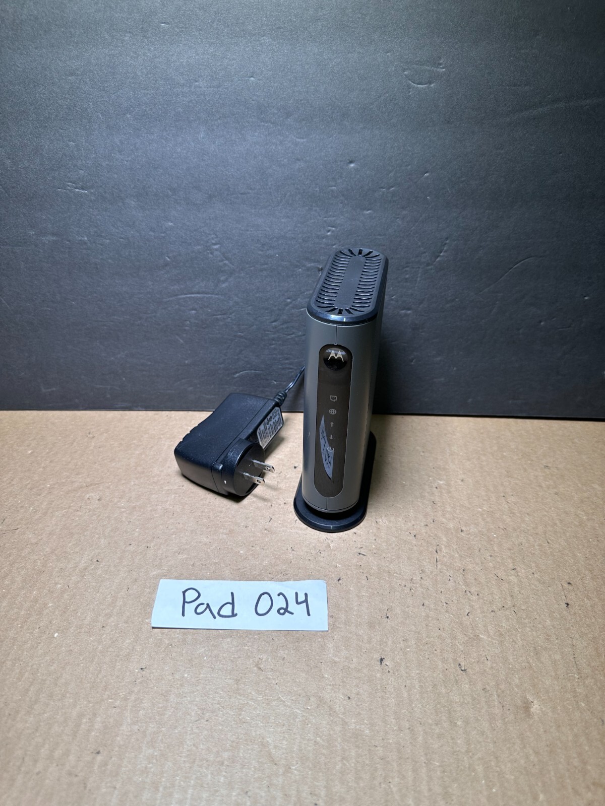 Motorola MB7220 Black 343 Mbps DOCSIS 3.0 8×4 Channel Bonding Cable Modem