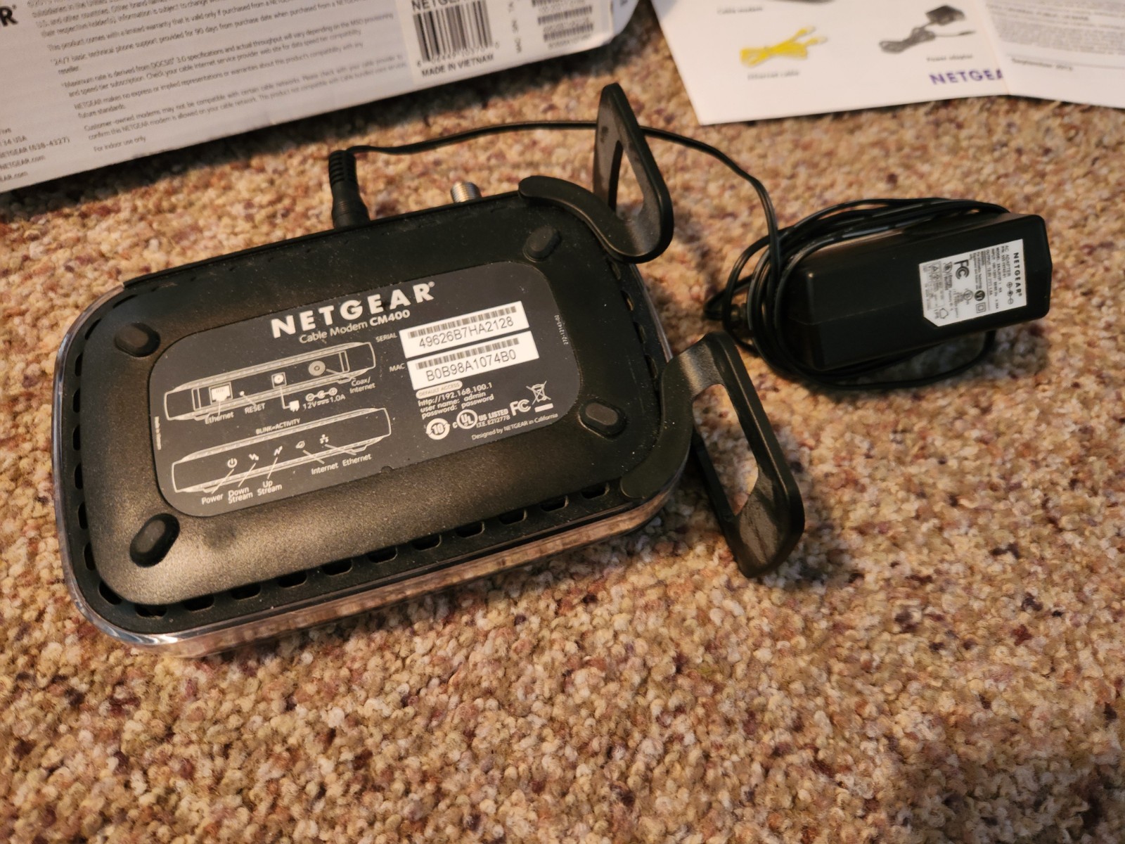 Netgear CM400 high speed internet cable modem DOCSIS 3.0 w/ box power cord cable