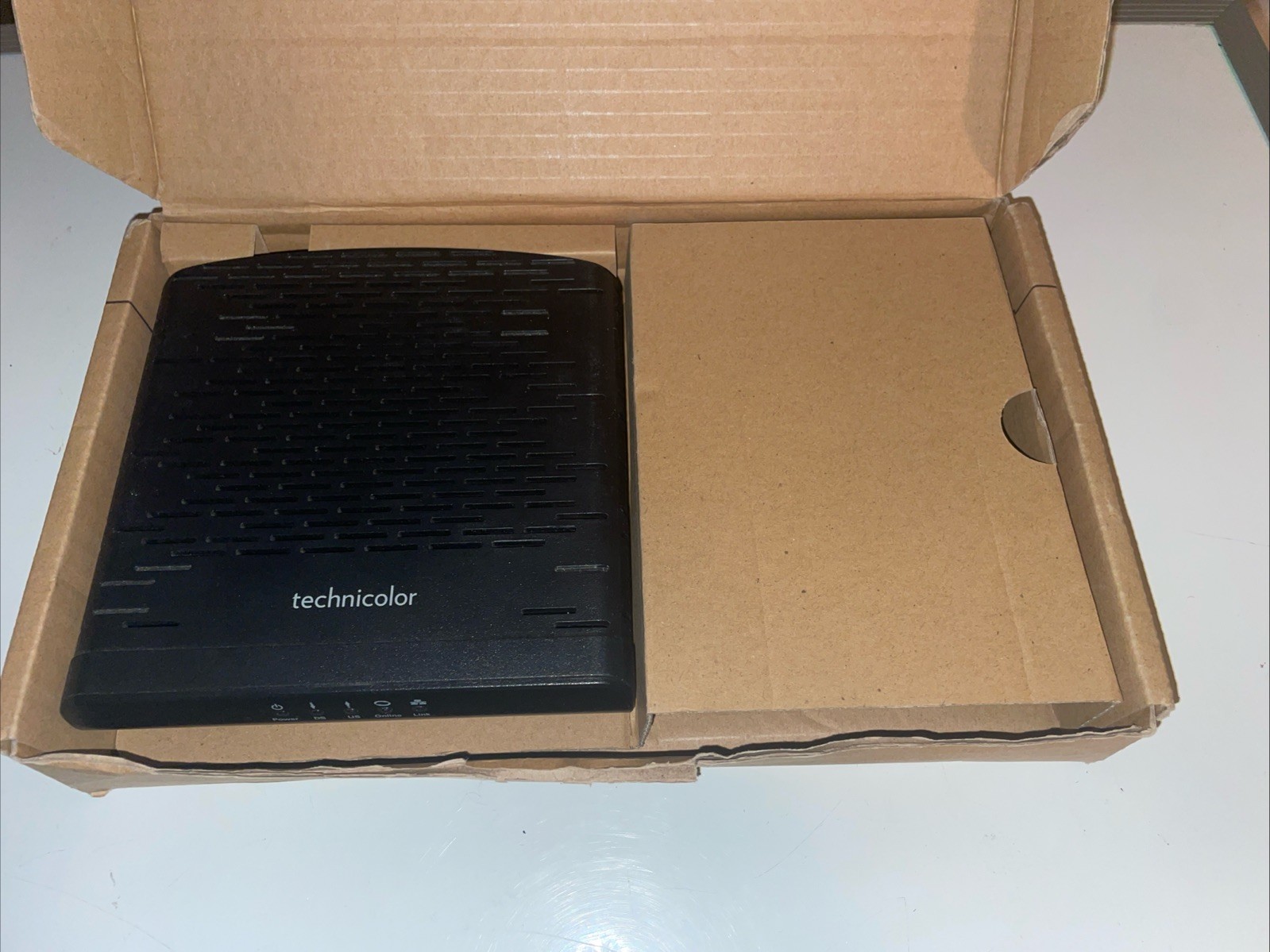 Technicolor TC4300.E External Ethernet DOCSIS 3.0 Digital Cable Modem