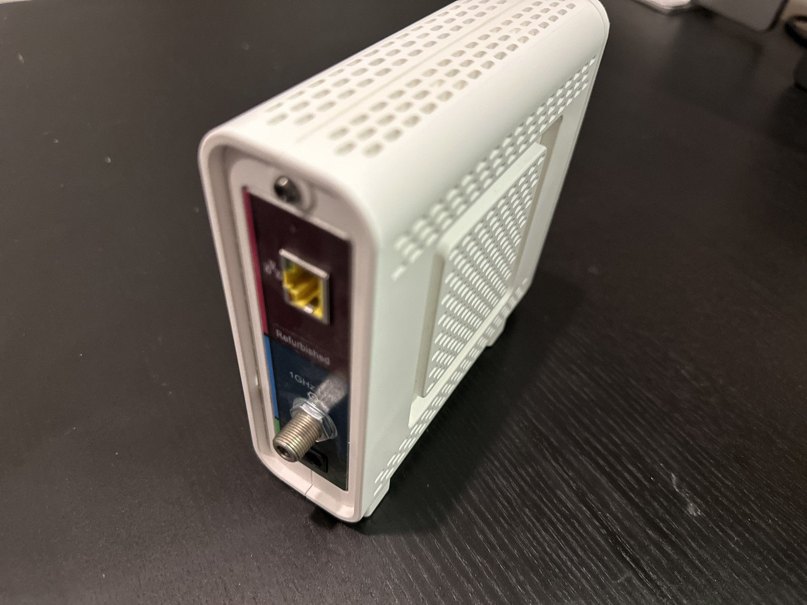 Arris SURFboard SB6190 SB00DXD6190 1x Gigabit Port DOCSIS 3.0 Cable Modem