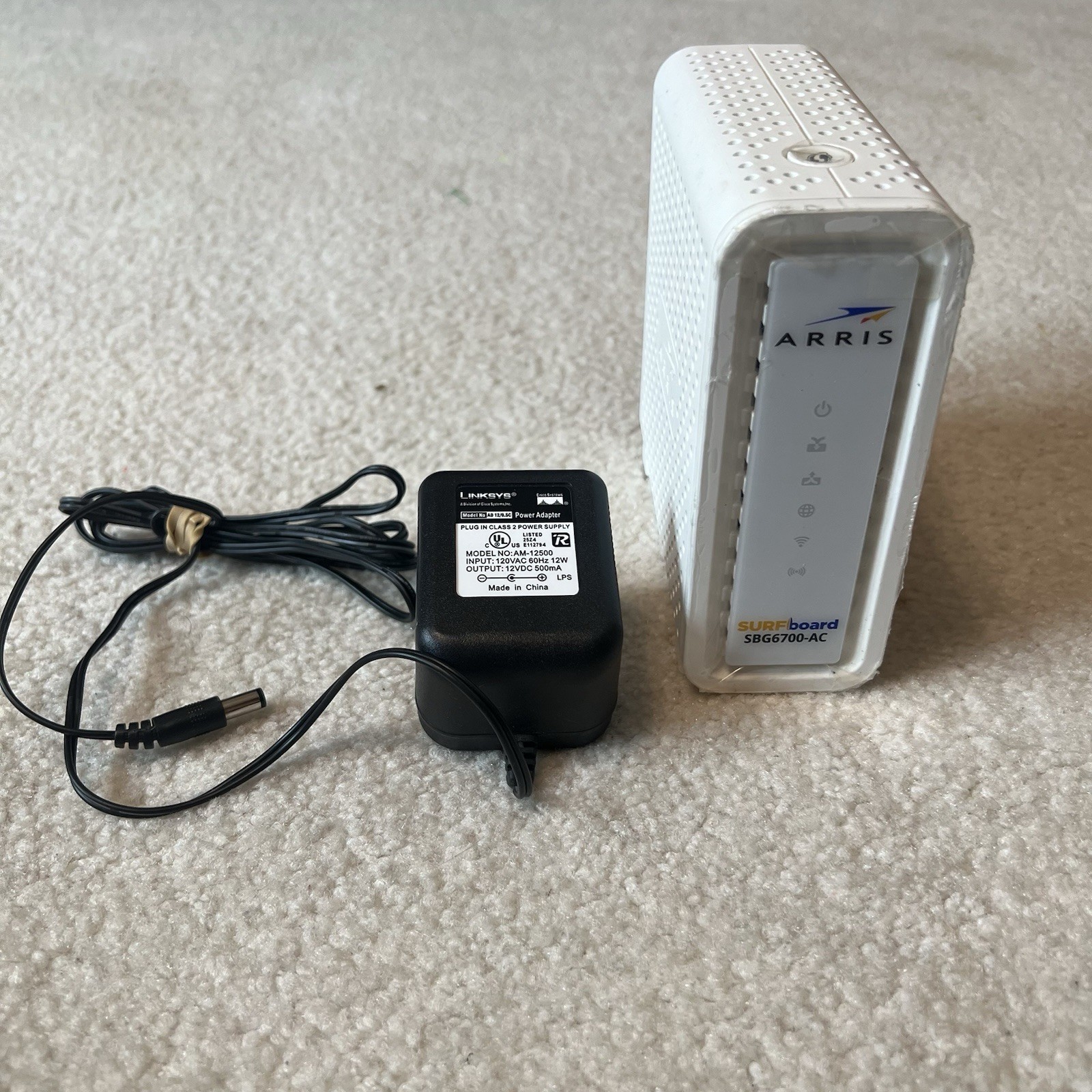 ARRIS SURFboard SBG6700-AC Cable Modem Wireless Router w DOCSIS 3.0 Wifi Hotspot