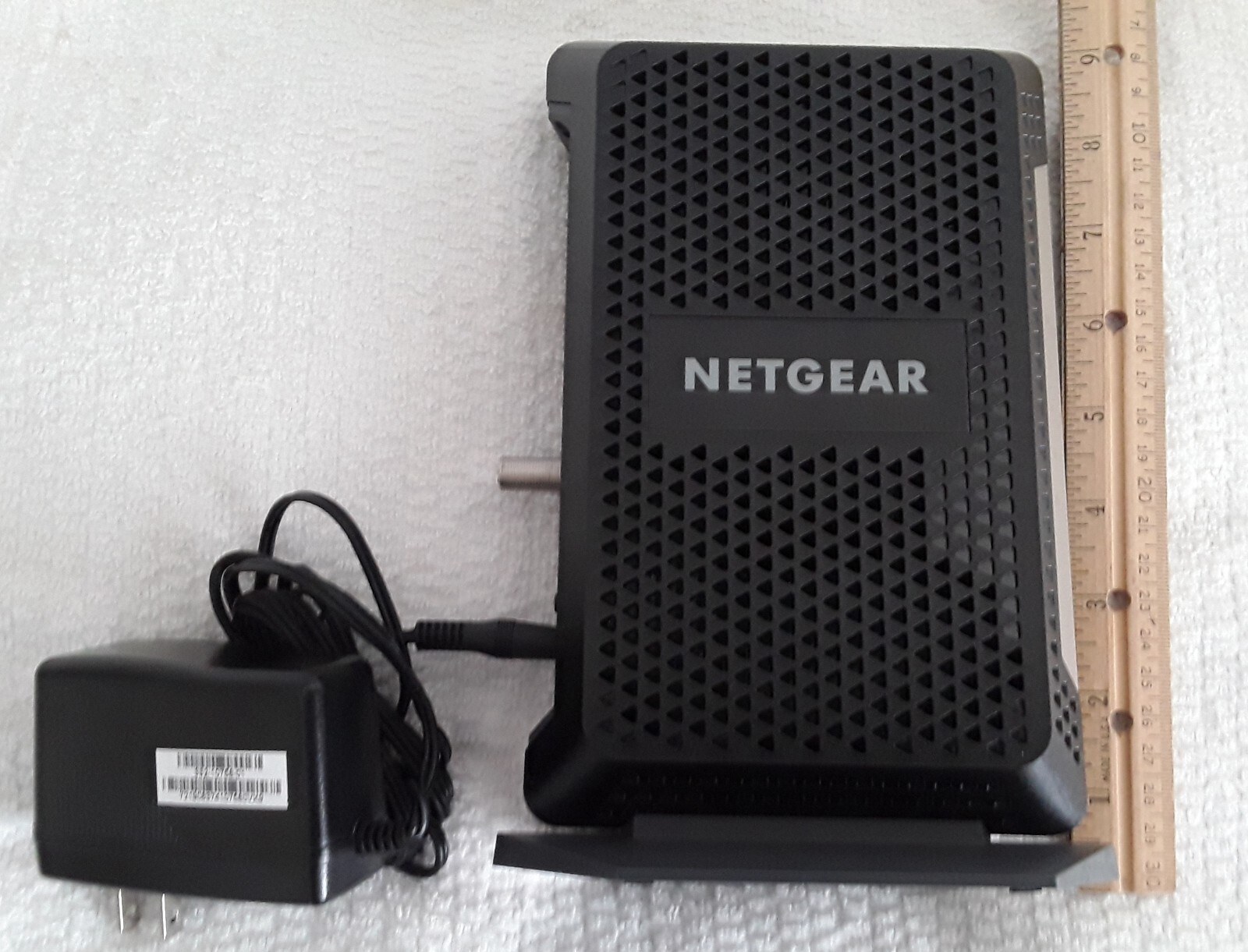 NETGEAR CM1000v2 DOCSIS 3.1 3.0 Cable Modem Computer Tech