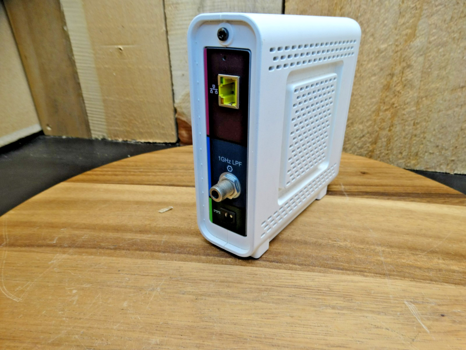 ARRIS SURFboard DOCSIS 3.0 Cable Modem SB6190