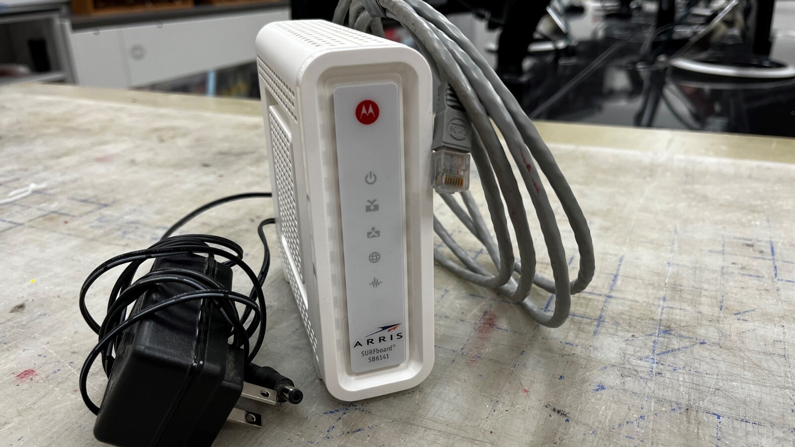 ARRIS SURFboard SB6141 Motorola Surf Board Modem W/Power Cable and 7′ CAT5 Cable