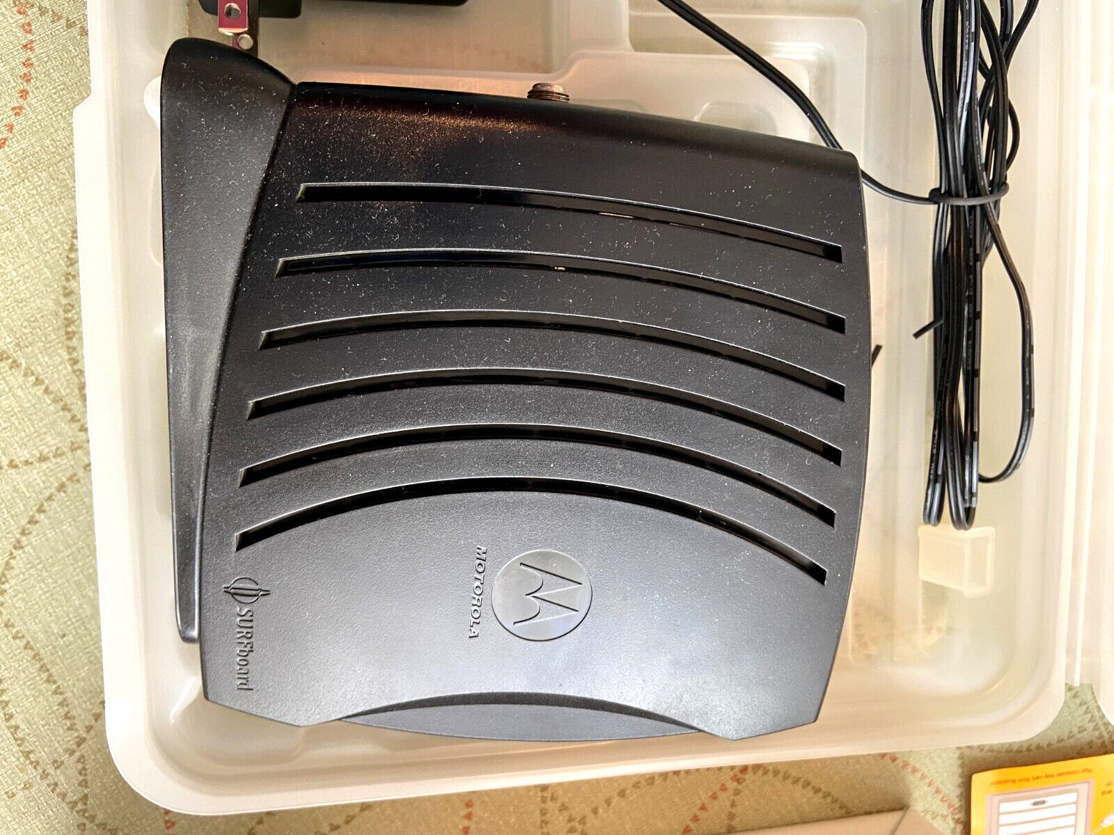Motorola SURFboard SB5120 Cable Modem – With Power Adapter Boxed