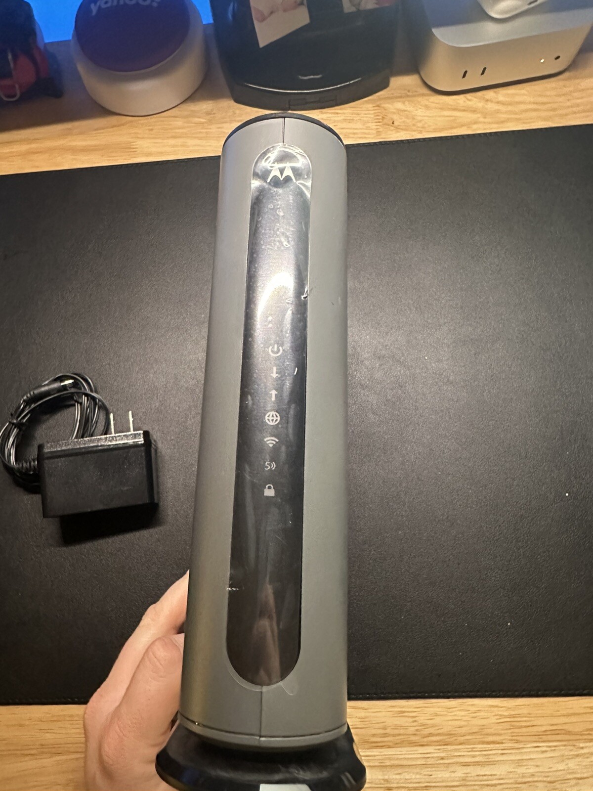 MOTOROLA MG7540 16×4 Cable Modem Plus AC1600 Dual Band Wi-Fi Gigabit Router