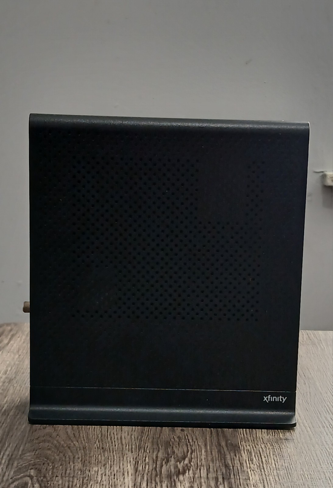 Xfinity Arris TG862G/CT Dual Band 802.11 Wifi Cable Modem Router. Not Tested