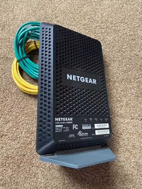 NETGEAR CM600 High Speed 960Mbps 24×8 DOCSIS 3.0 Cable Modem with AC Adapter