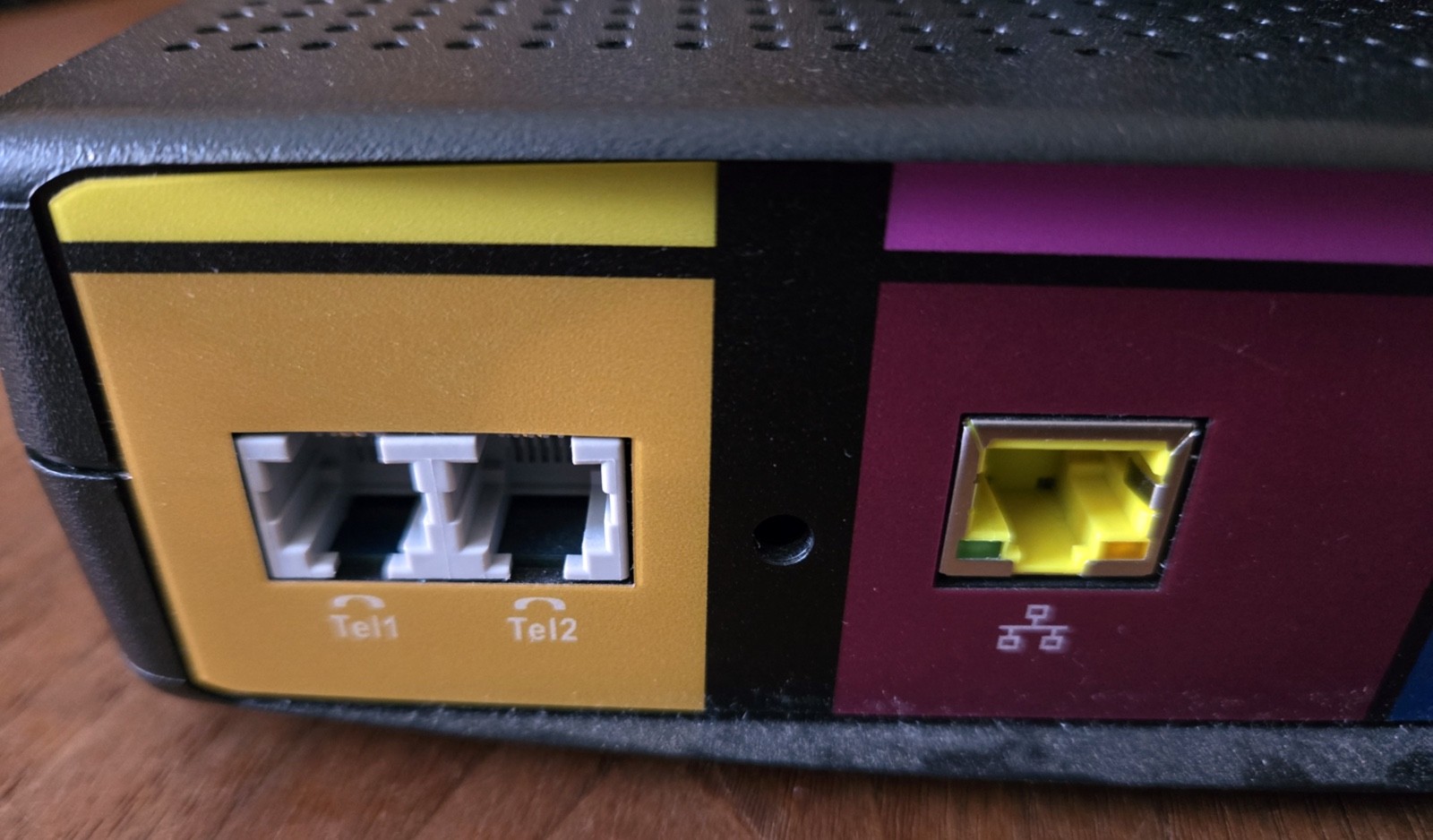 ARRIS SURFboard SBV3202 DOCSIS 3.0 CABLE MODEM | COMCAST XFINITY INTERNET