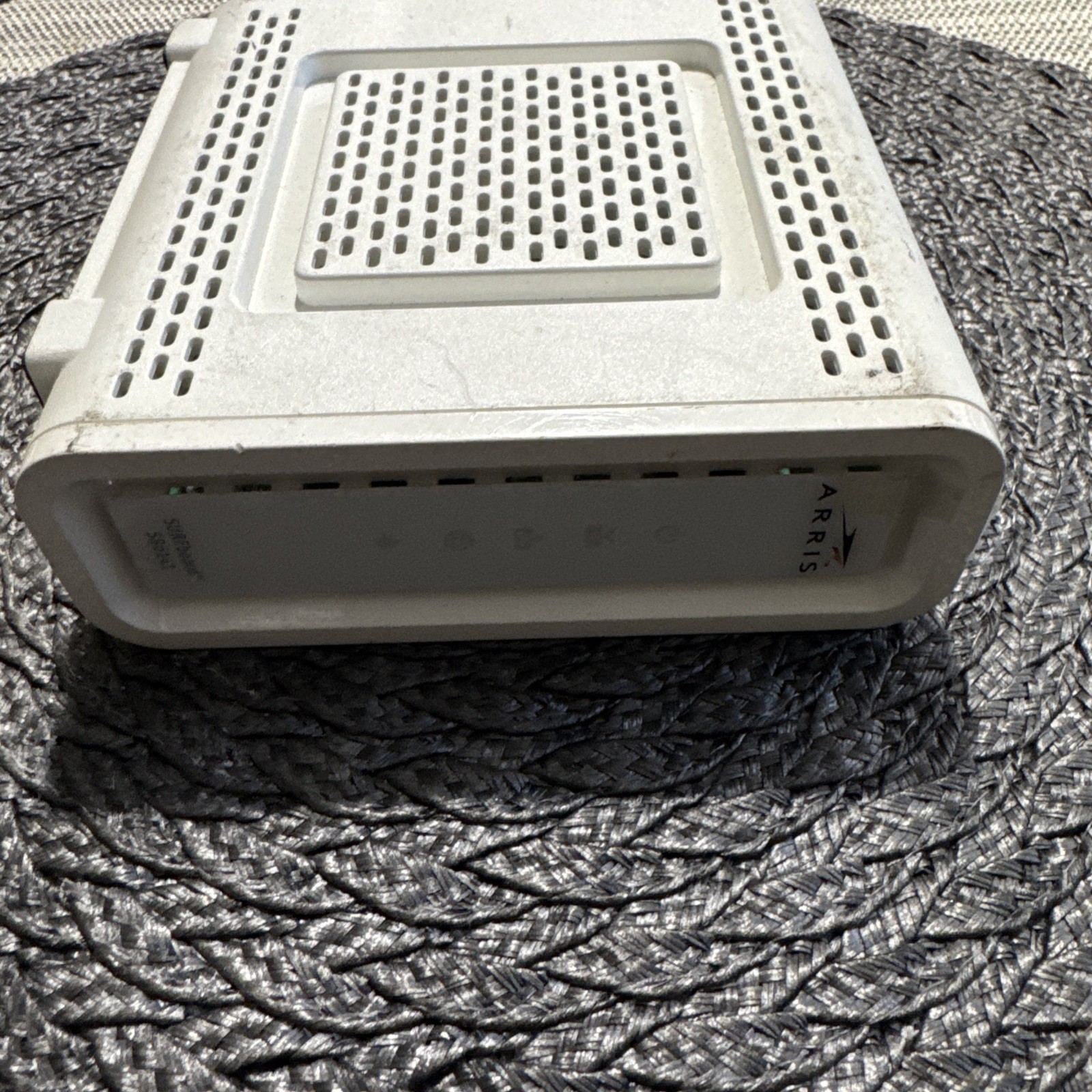 ARRIS SURFboard SB6141 Cable Modem, White, No Power Cable