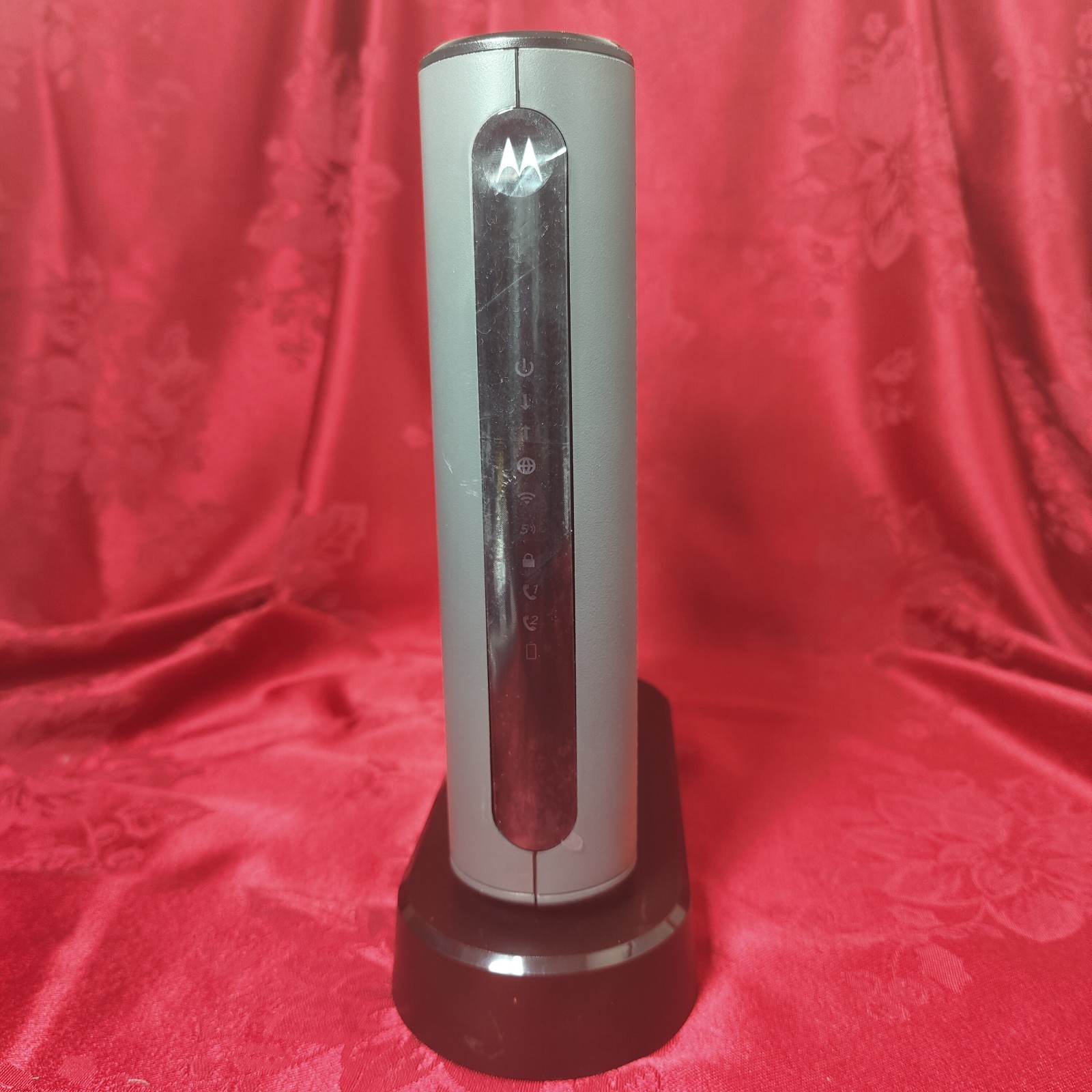 Motorola MT7711 Dual Band AC1900 Cable Modem and Wi-Fi Gigabit Router