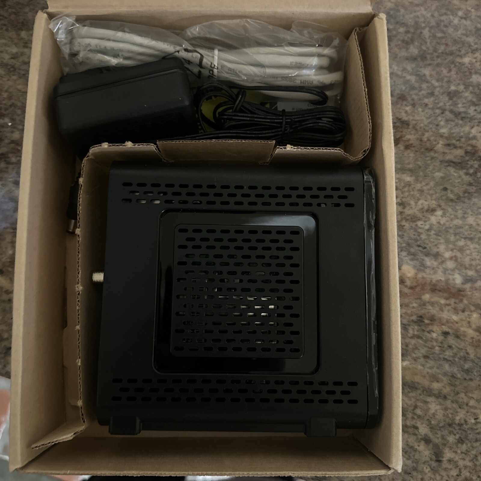 Arris Surfboard SB6121 Cable Modem High Speed Internet Factory Refurbished.
