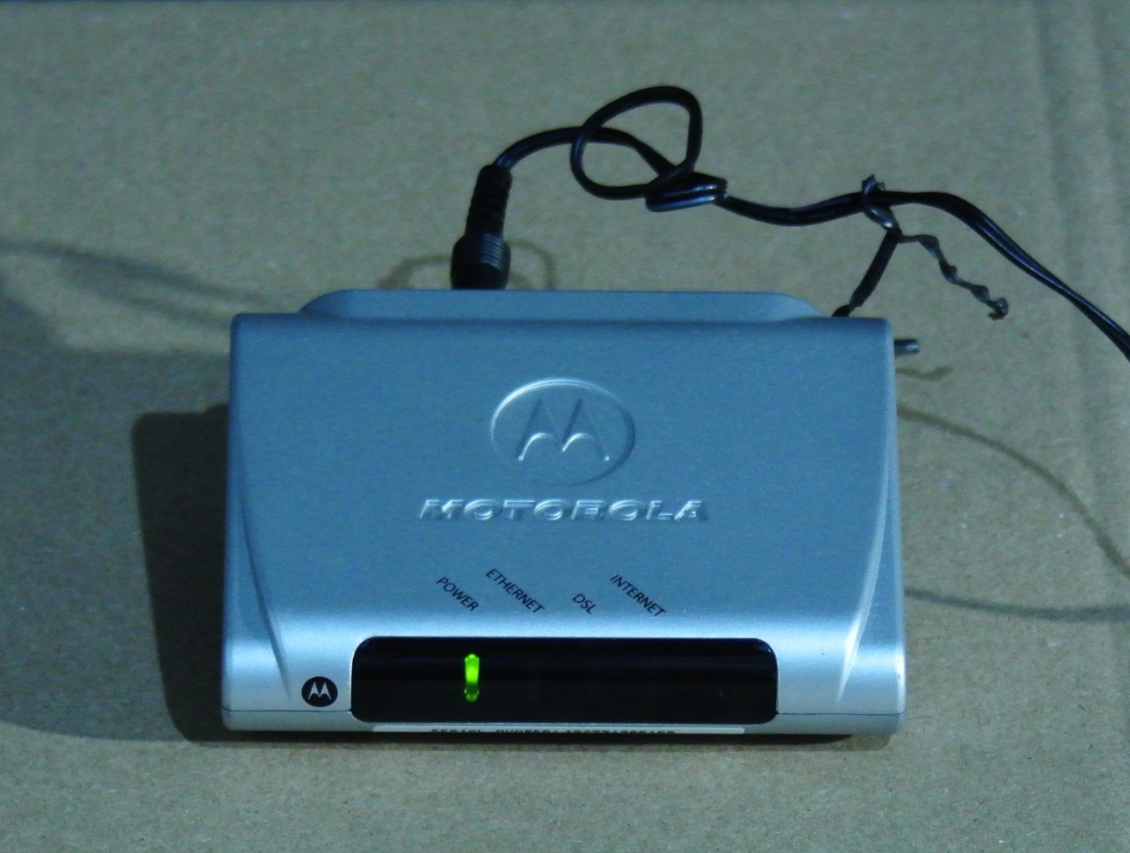 DSL Modem Motorola Netopia 2210-02-10NA Gateway Single Port Ethernet ADSL 2/2+
