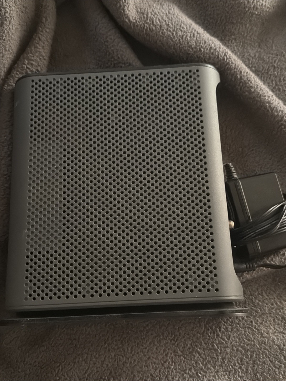 MOTOROLA MG7540 16×4 Cable Modem Plus AC1600 Dual Band Wi-Fi Router