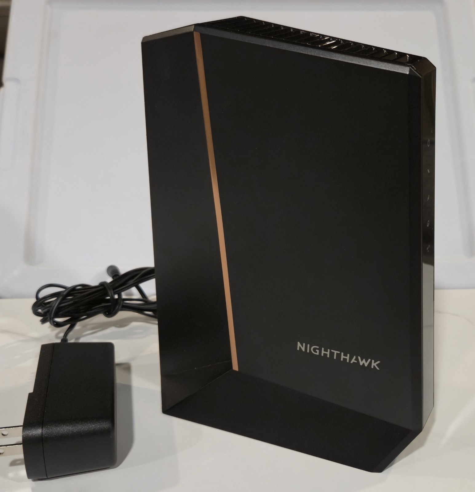 Netgear Nighthawk CM2000 2.5Gbps Cable Modem – DOCSIS 3.1