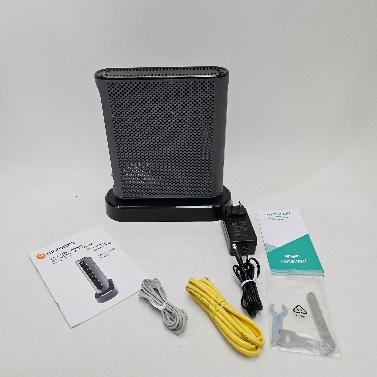 Motorola MT7711 24X8 Cable Modem Dual Wi-Fi Gigabit Router w/ Voice Refurbished