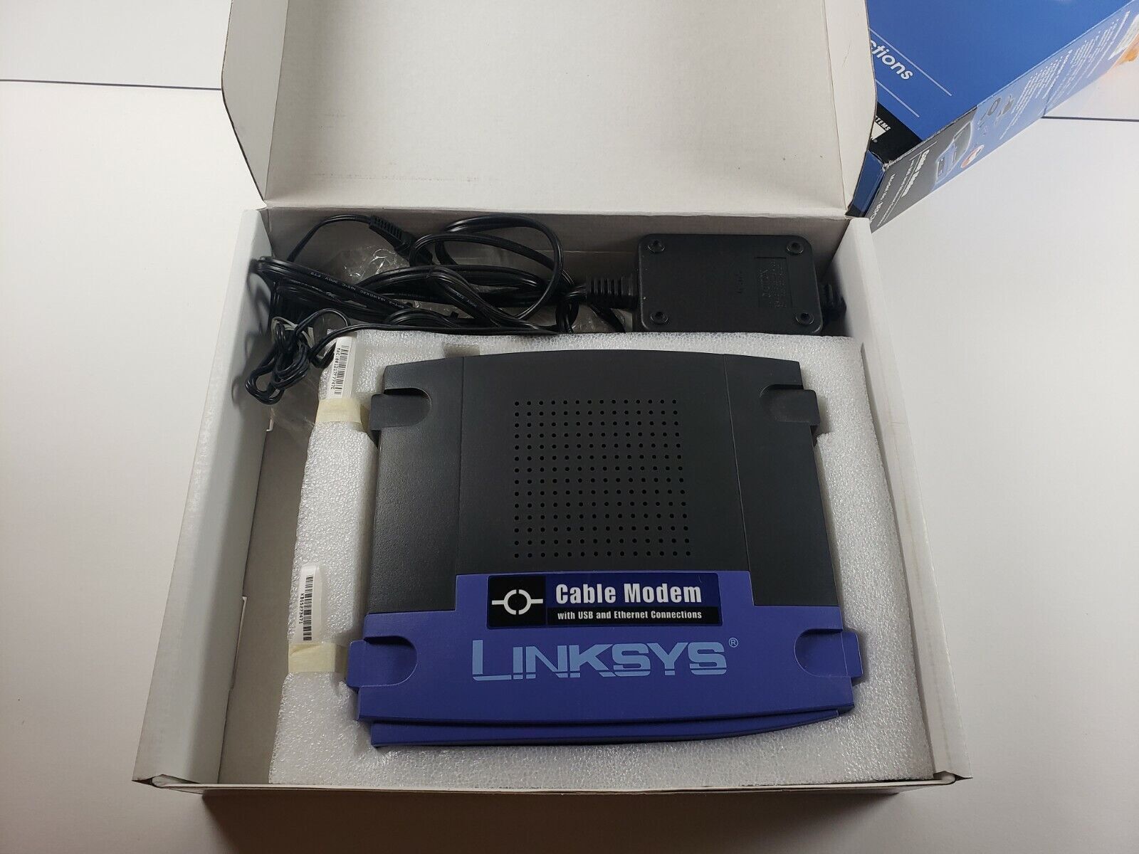 Linksys BEFCMU10 Ver.3 Cable Modem w/ USB & Ethernet Connections 42.88 Mbps