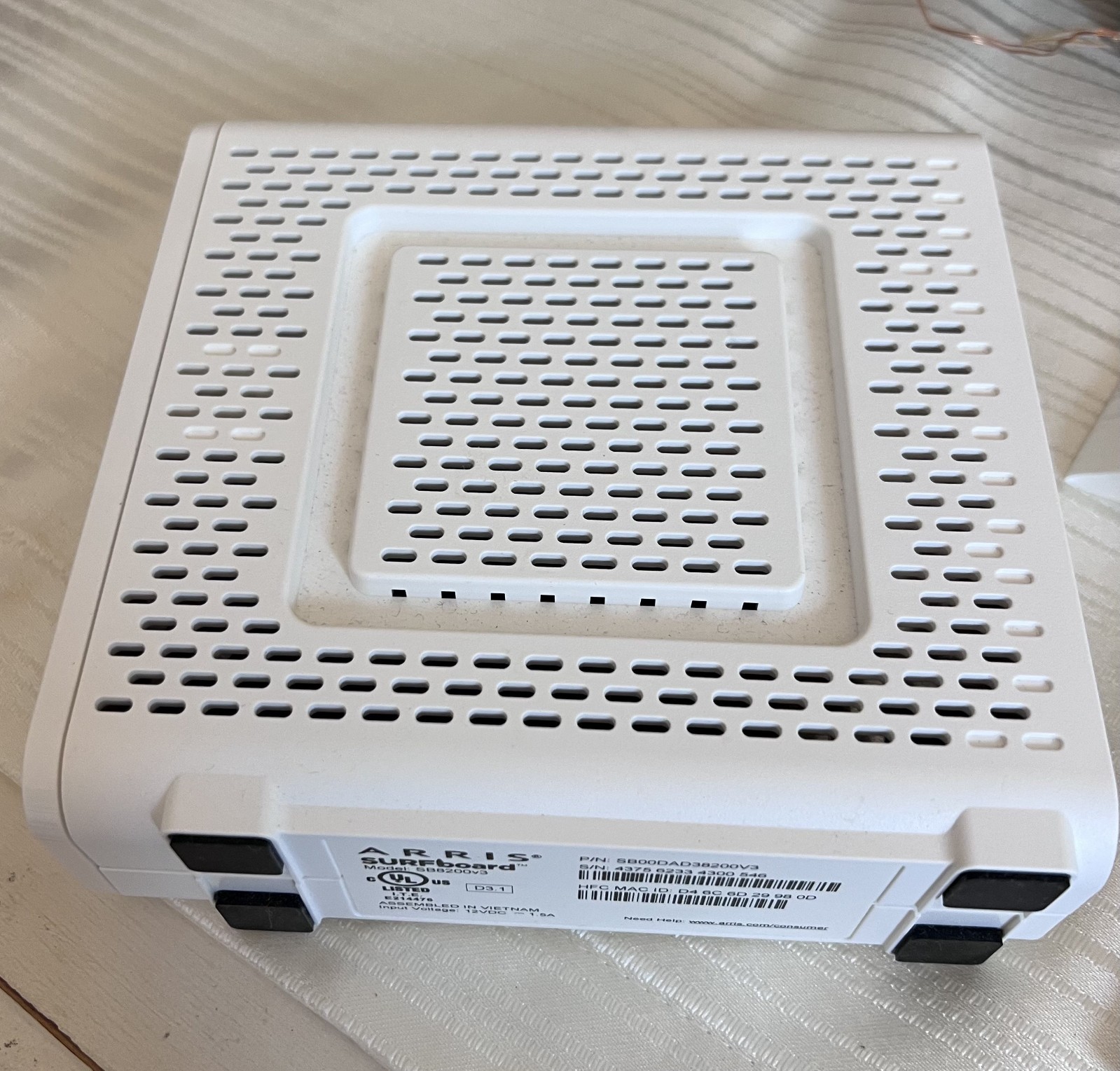 ARRIS SURFboard SB8200 V3 DOCSIS 3.1 Cable Modem – 2 Gbps – Power Adapter Includ