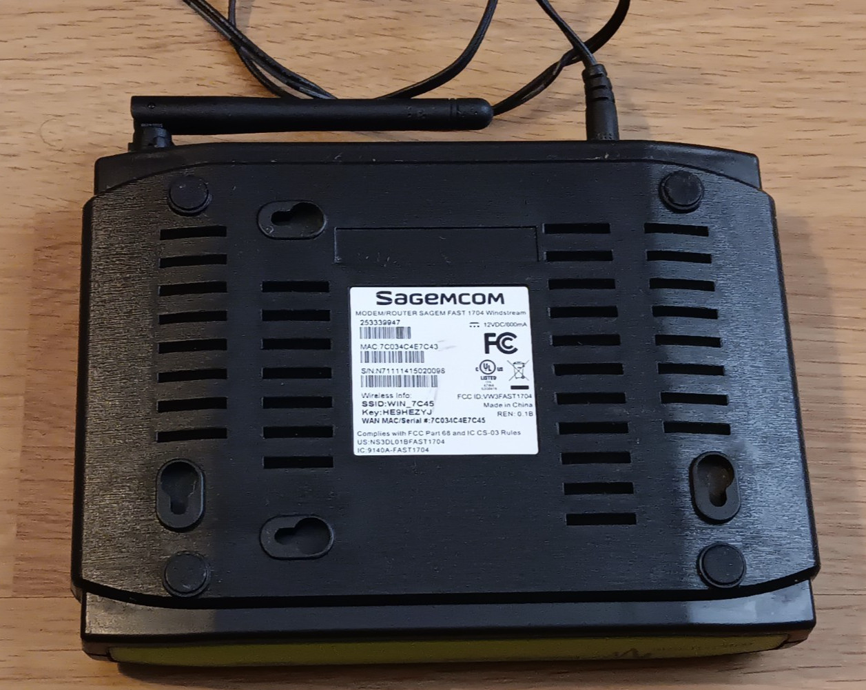 Windstream Sagemcom Modem w/ Power Cord Lot 12 VDC 800mA 253339947 1704 Sagem