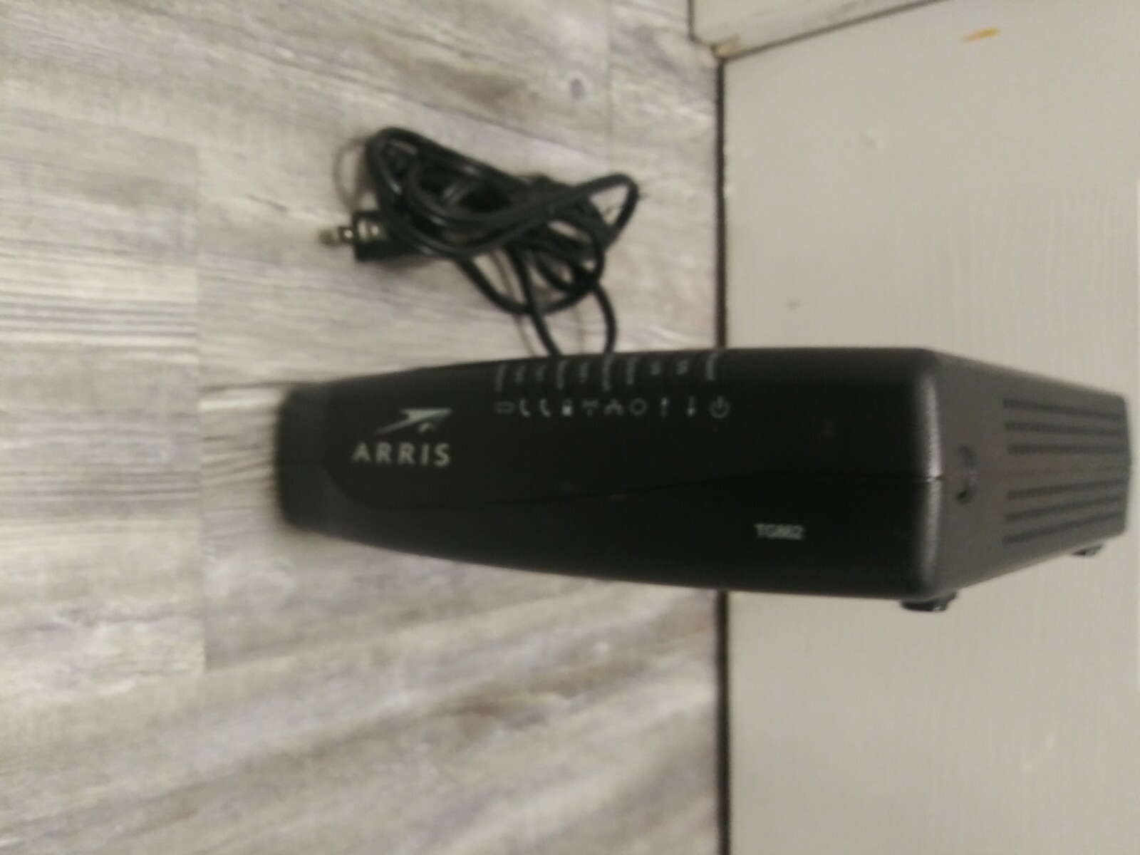 Arris Touchstone TG862G/TW DOCSIS 3.0 Residential Gateway WiFi 802.11n Router