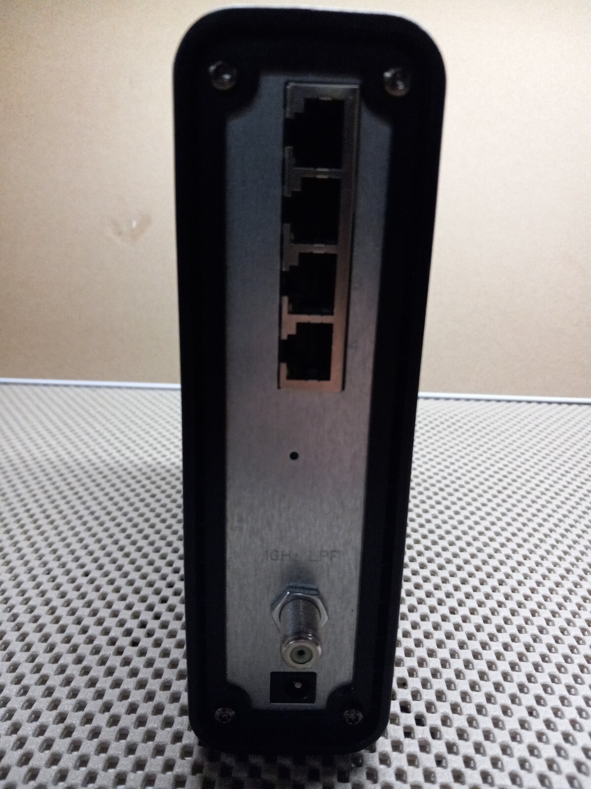 Motorola Arris Surfboard Modem WiFi Router N300 SBG6580-G228 Model black