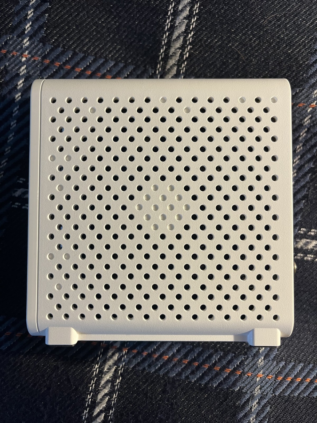 ARRIS SURFboard SB6183 DOCSIS 3.0 Cable Modem with power cable