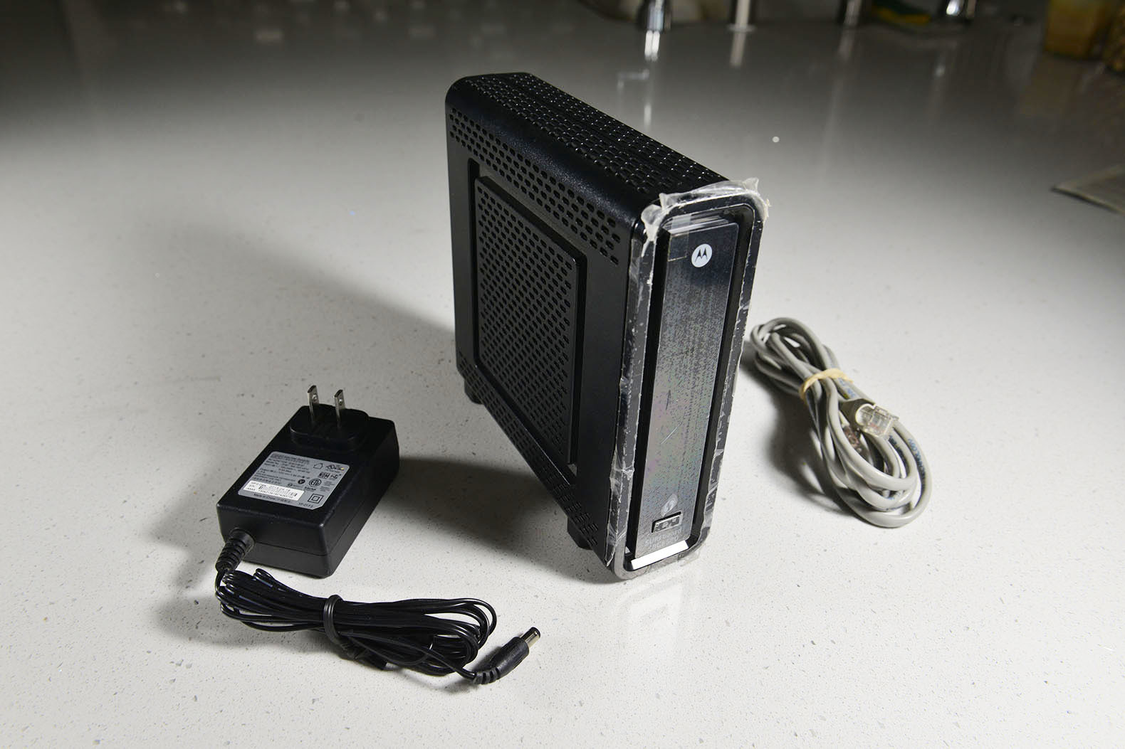 Motorola SBG6580 Arris SURFboard DOCSIS 3.0 Cable Modem N300 Dual Band WiFi