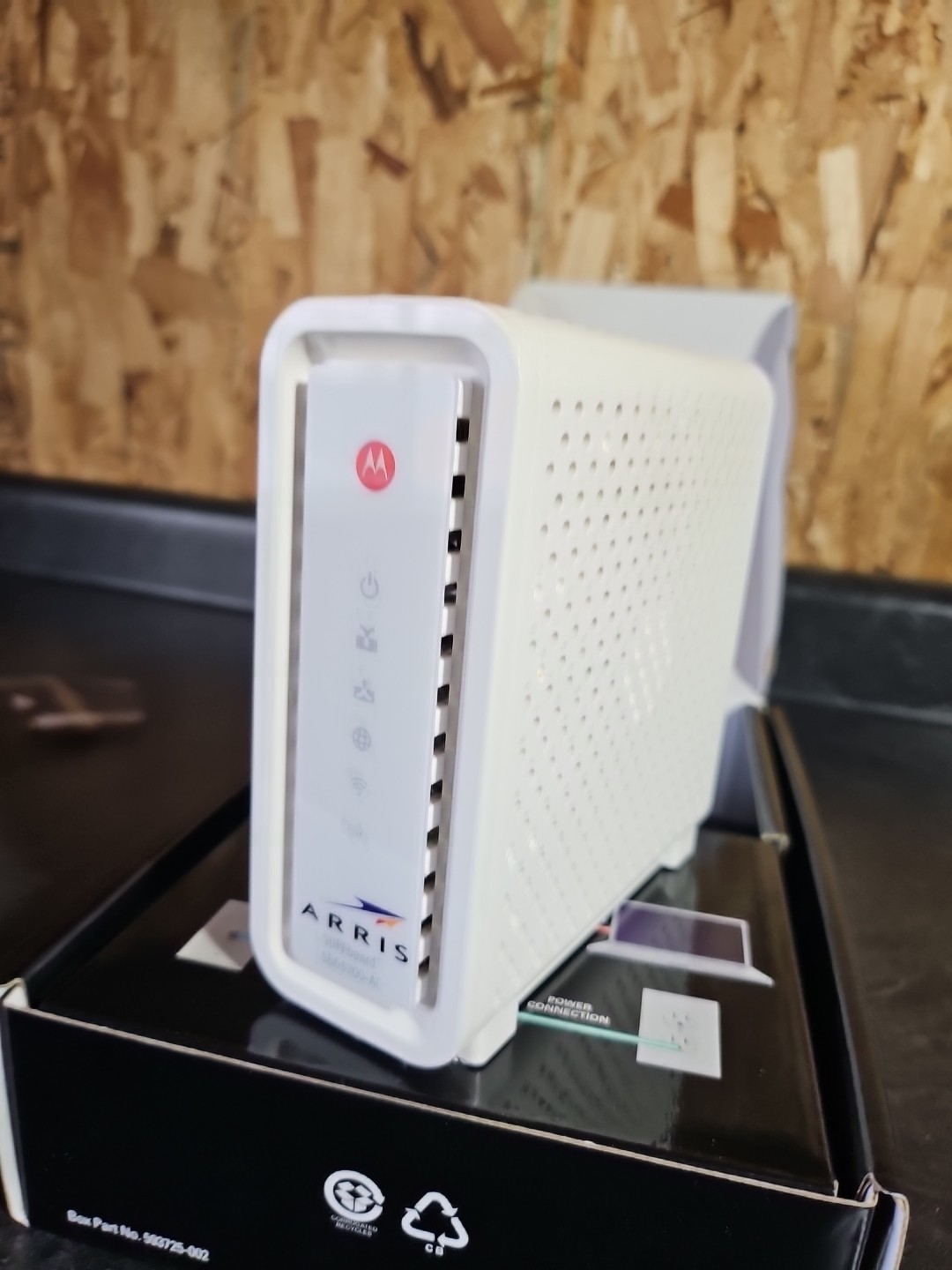 ARRIS SBG6700-AC SURFboard AC1600 Dual-Band Cable Modem & WiFi Router