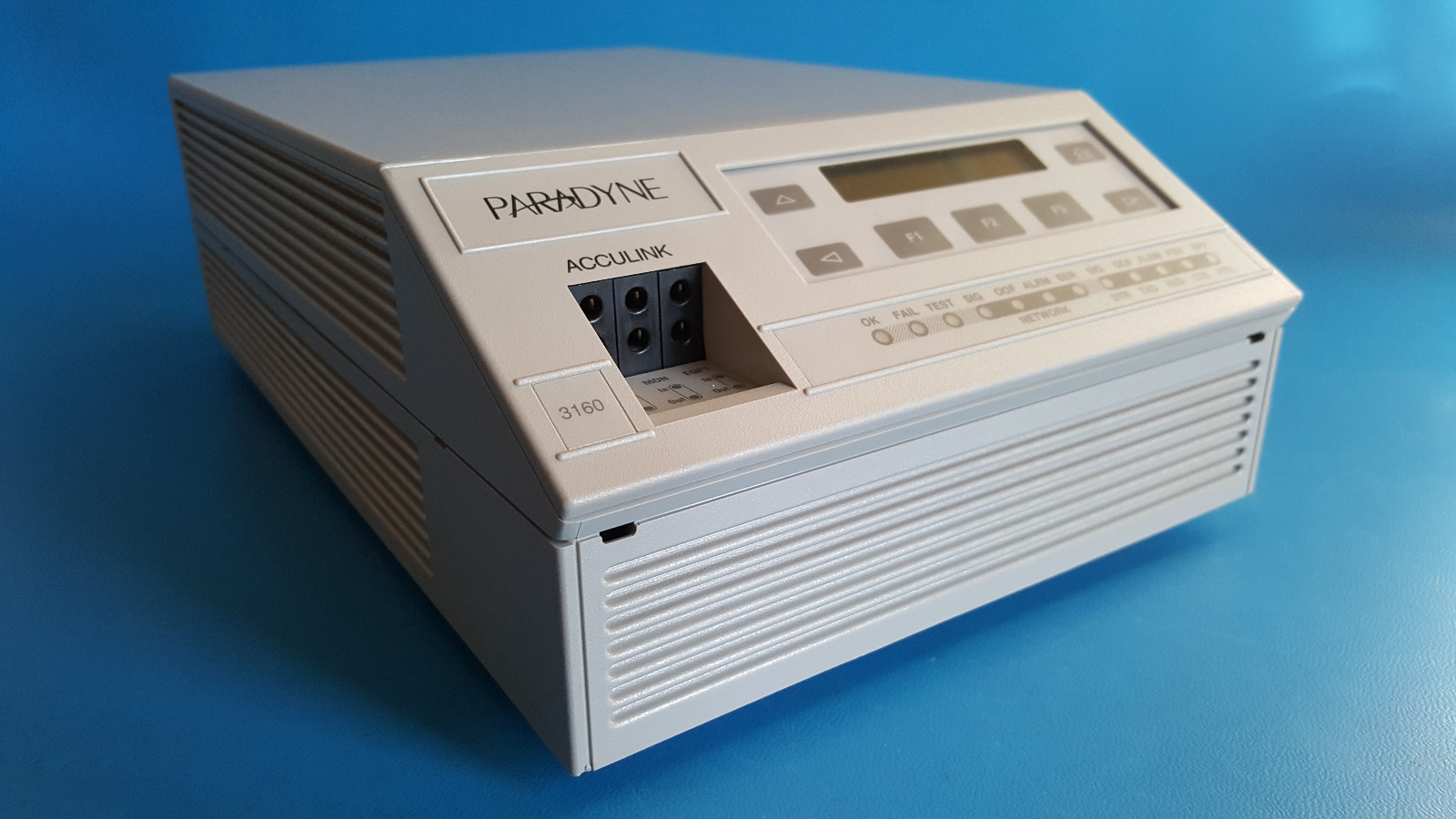 Paradyne Acculink 3160 – 3160-A2-210-0GB SPINN 2 PORT DSU/CSU S/A w/ Power Adptr