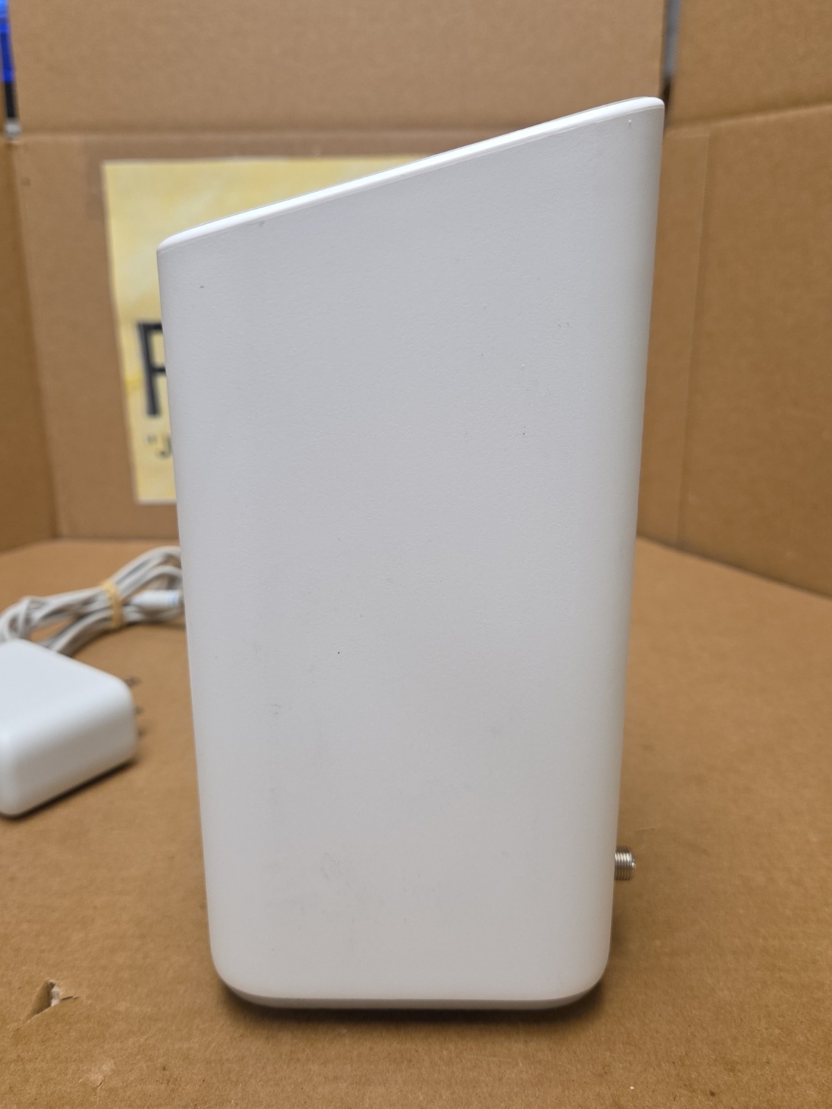 Xfinity XB7-CM Home WiFi Router Modem White & Original Power Cord TG02DCW4482CT