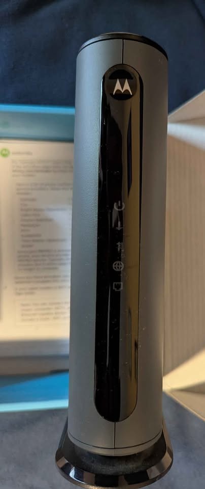 Motorola MB7621 Cable Modem Docsis 3.0 1000+ Mbps Xfinity Cox 24×8 Nib Router