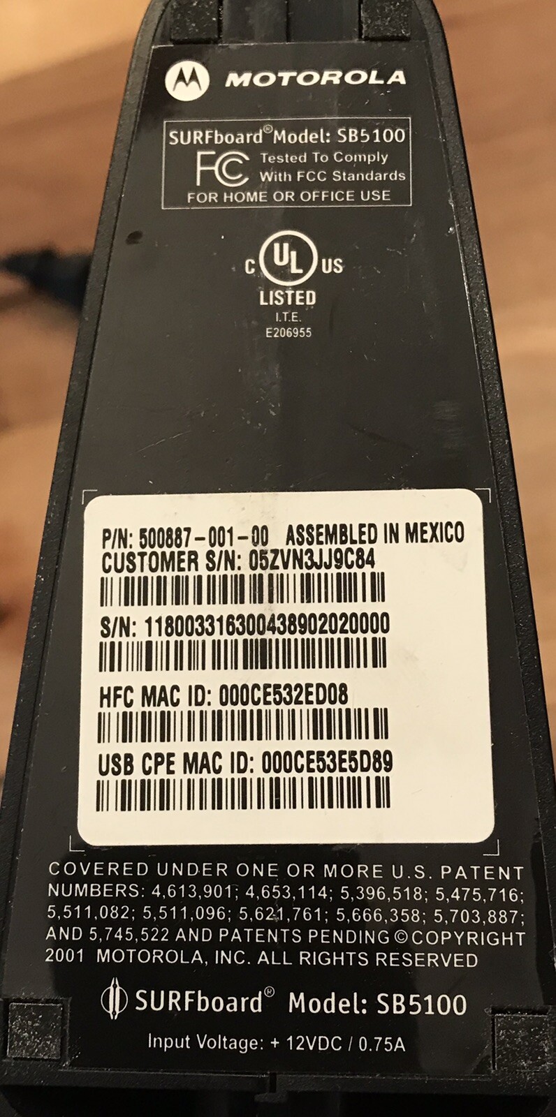 Motorola SB5100 SURFboard Cable Modem with power supply 500887-001-00