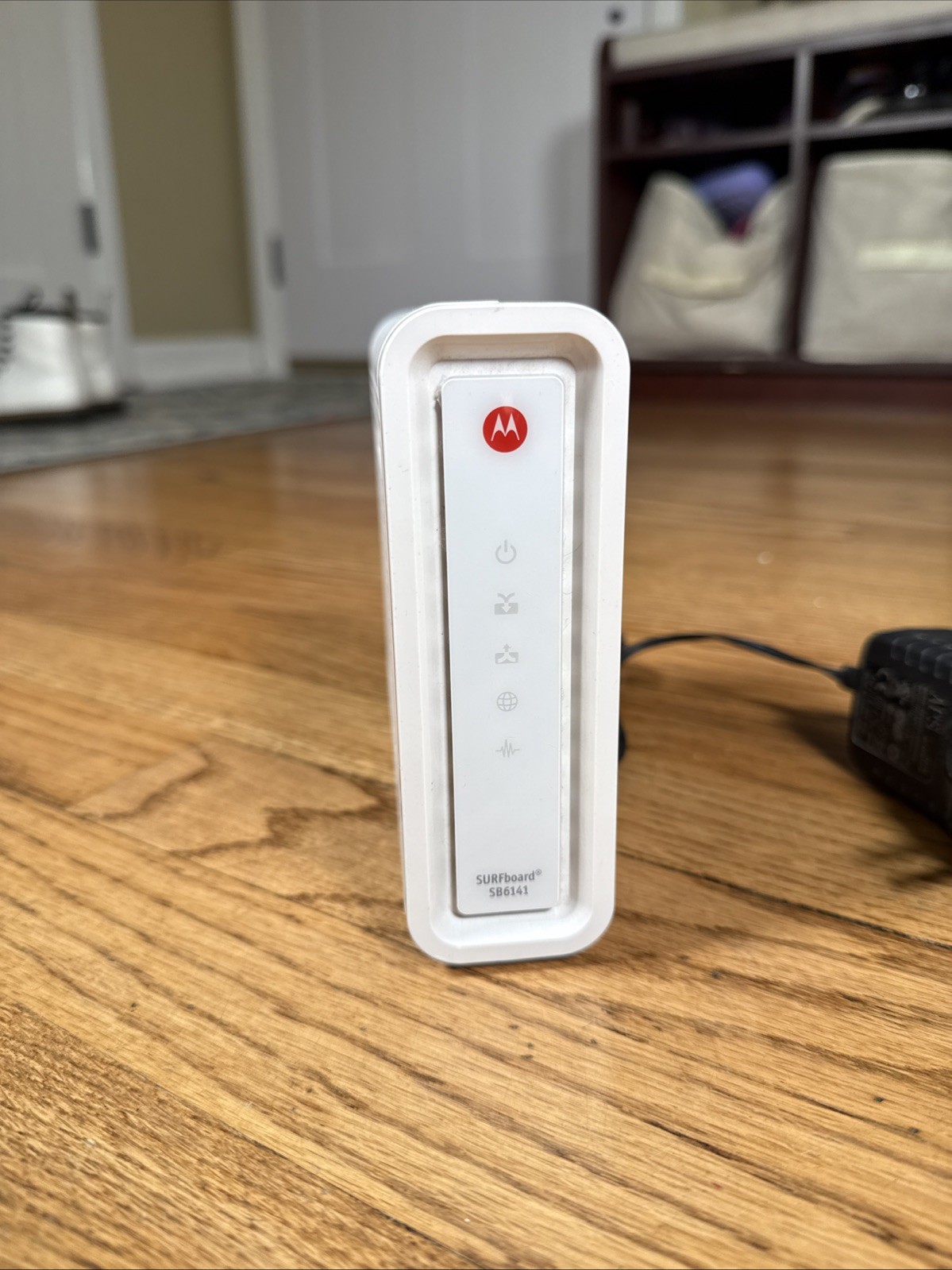 ARRIS SURFboard SB6141 Cable Modem w/ Power Supply