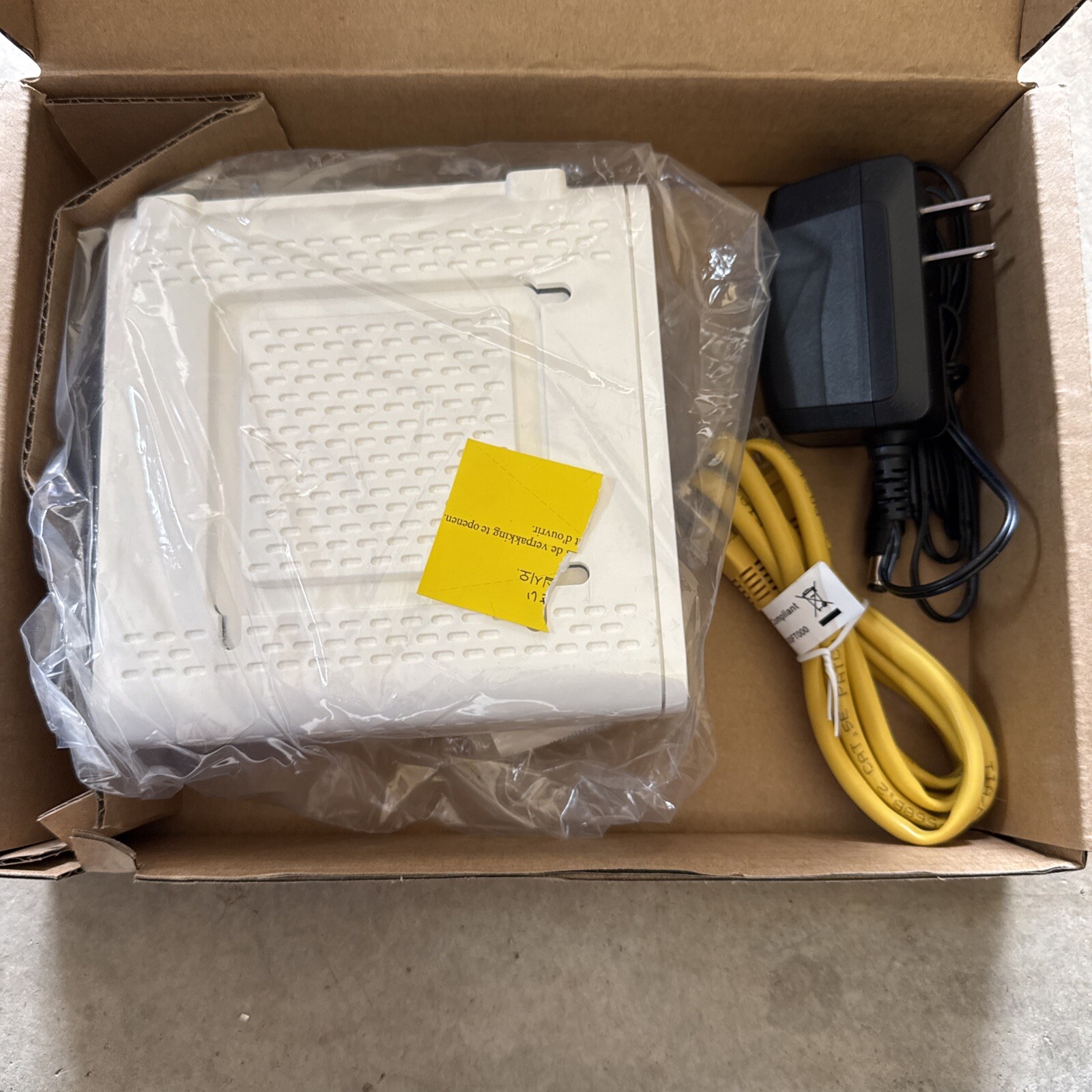 Arris SURFboard SB6183 DOCSIS 3.0 Cable Modem “Used”