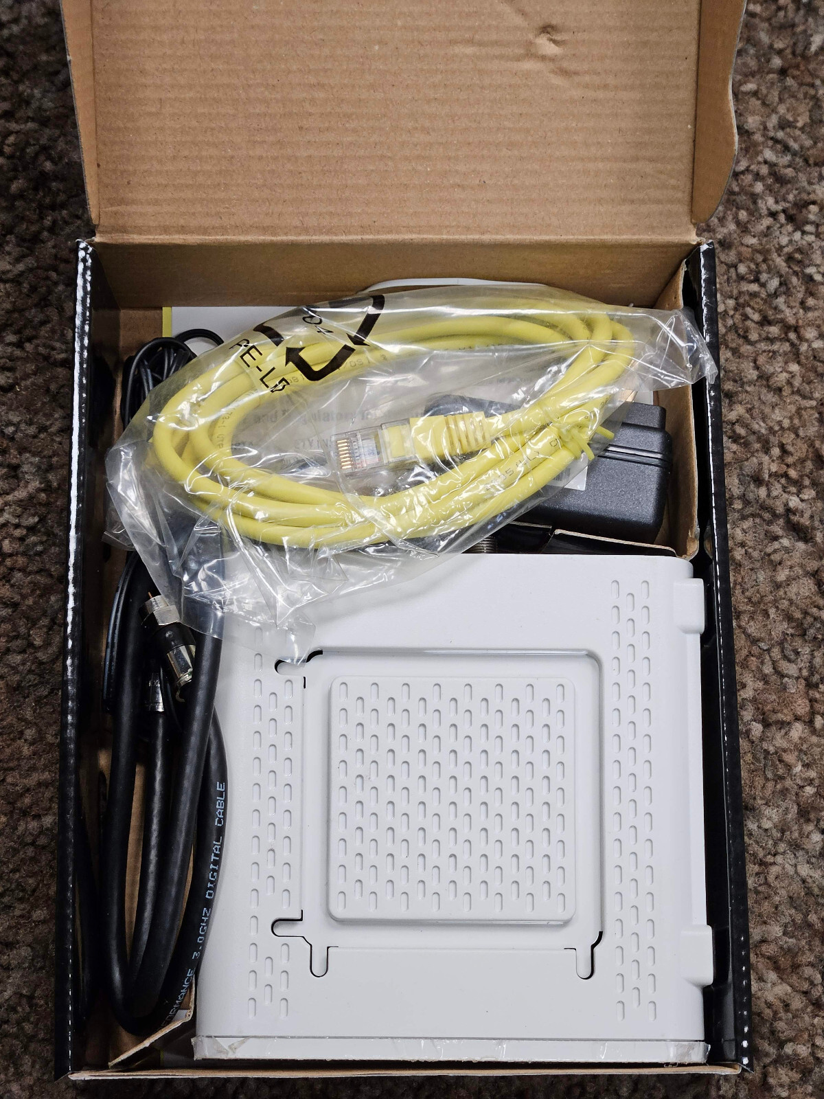 ARRIS SURFboard SB6141 Docsis 3.0 Cable Modem